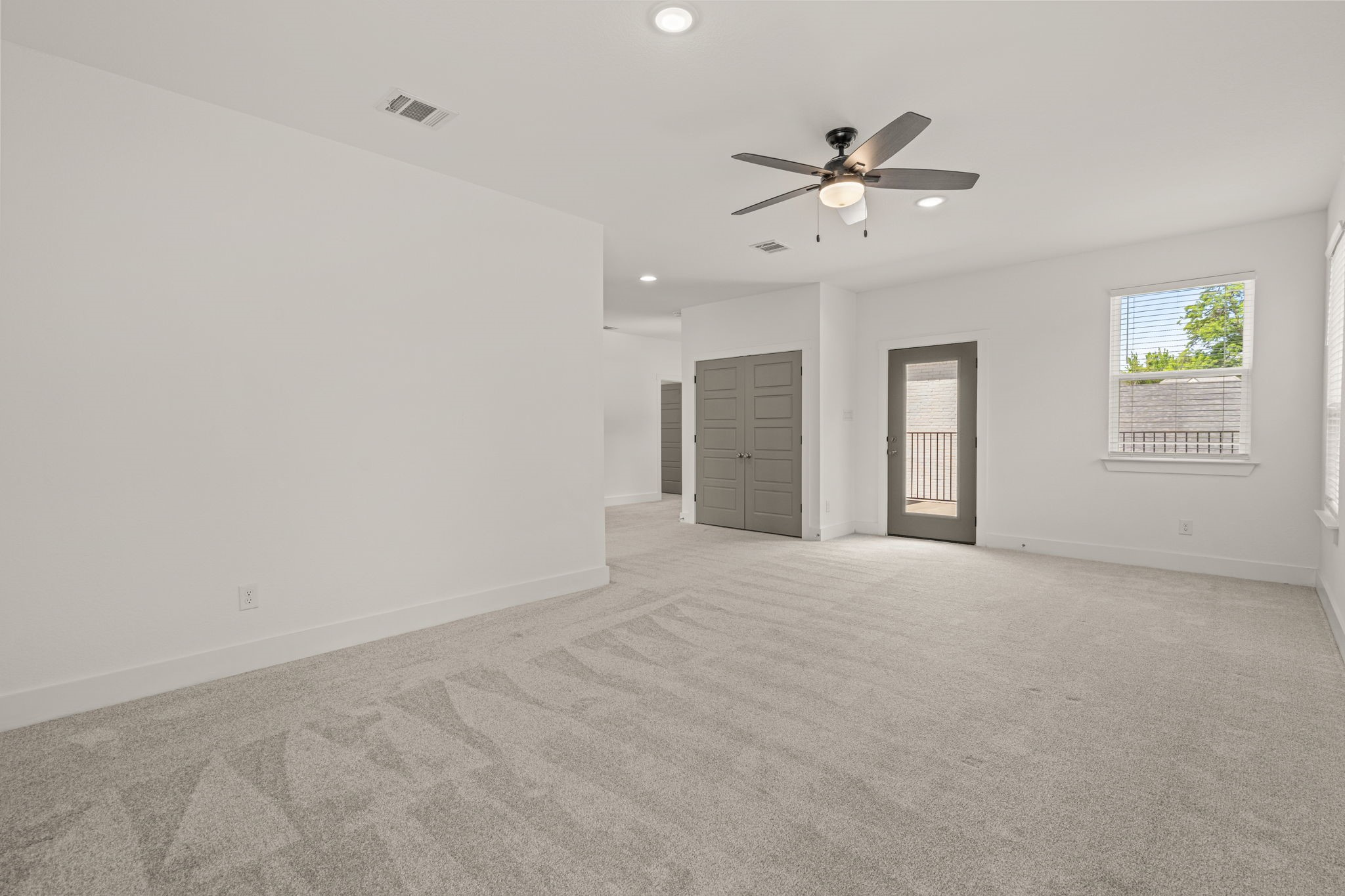 5618 Oaks Lane Westworth Village TX 76114