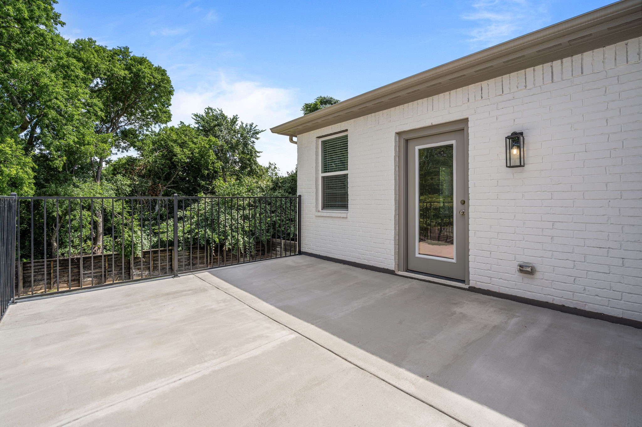 5618 Oaks Lane Westworth Village TX 76114