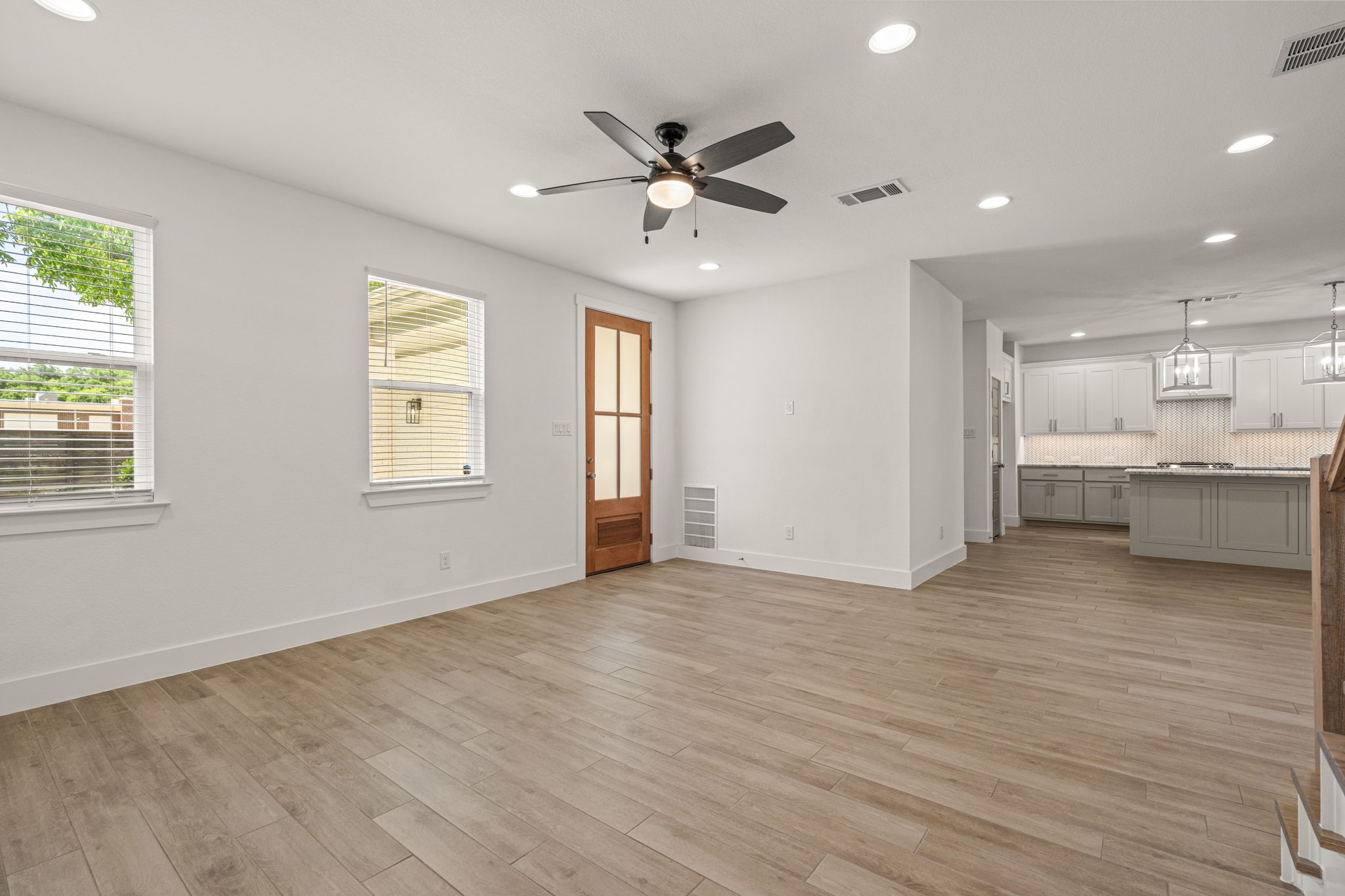 5618 Oaks Lane Westworth Village TX 76114