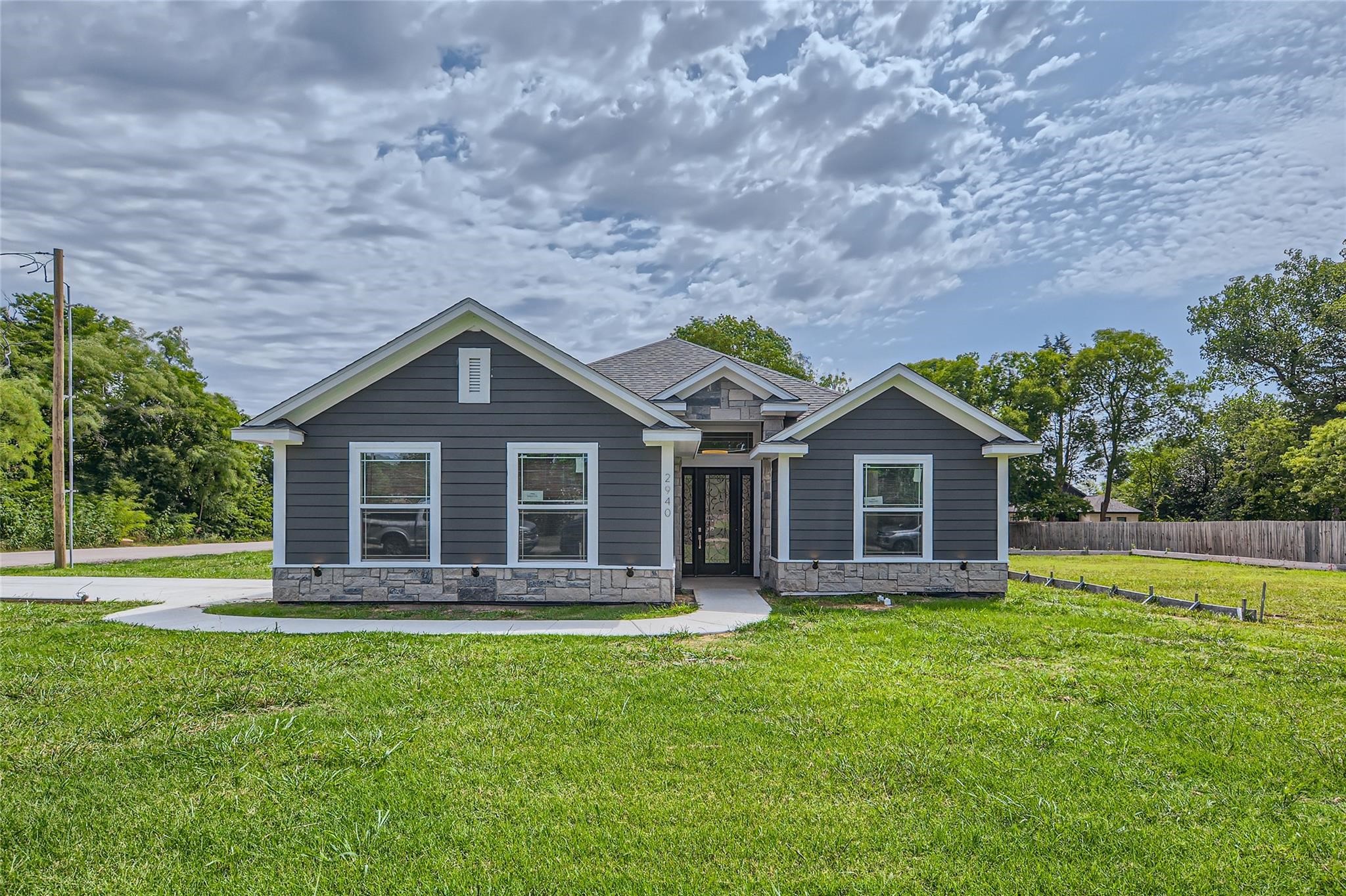 2940 Henry Road Lancaster TX 75134