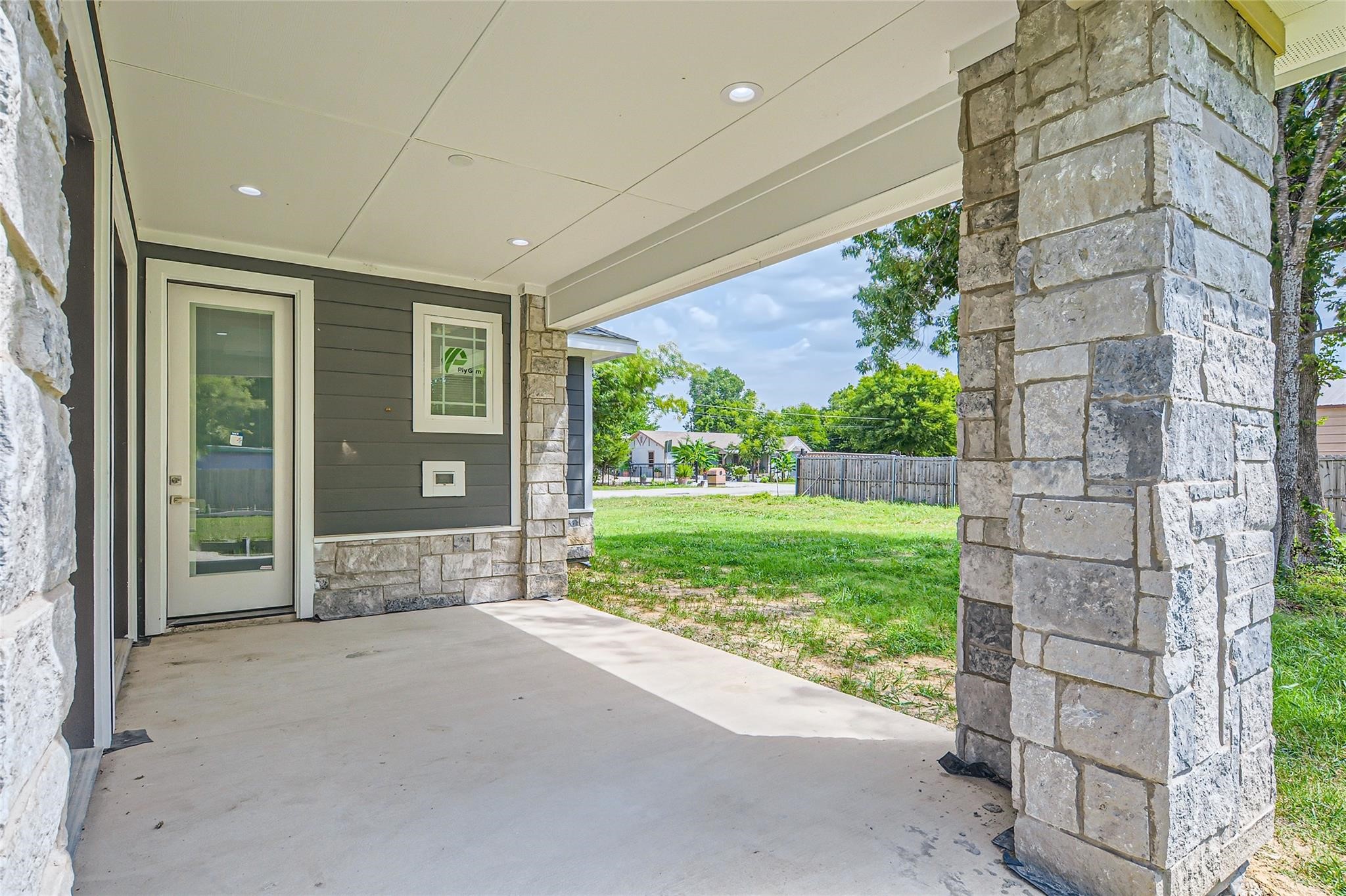 2940 Henry Road Lancaster TX 75134