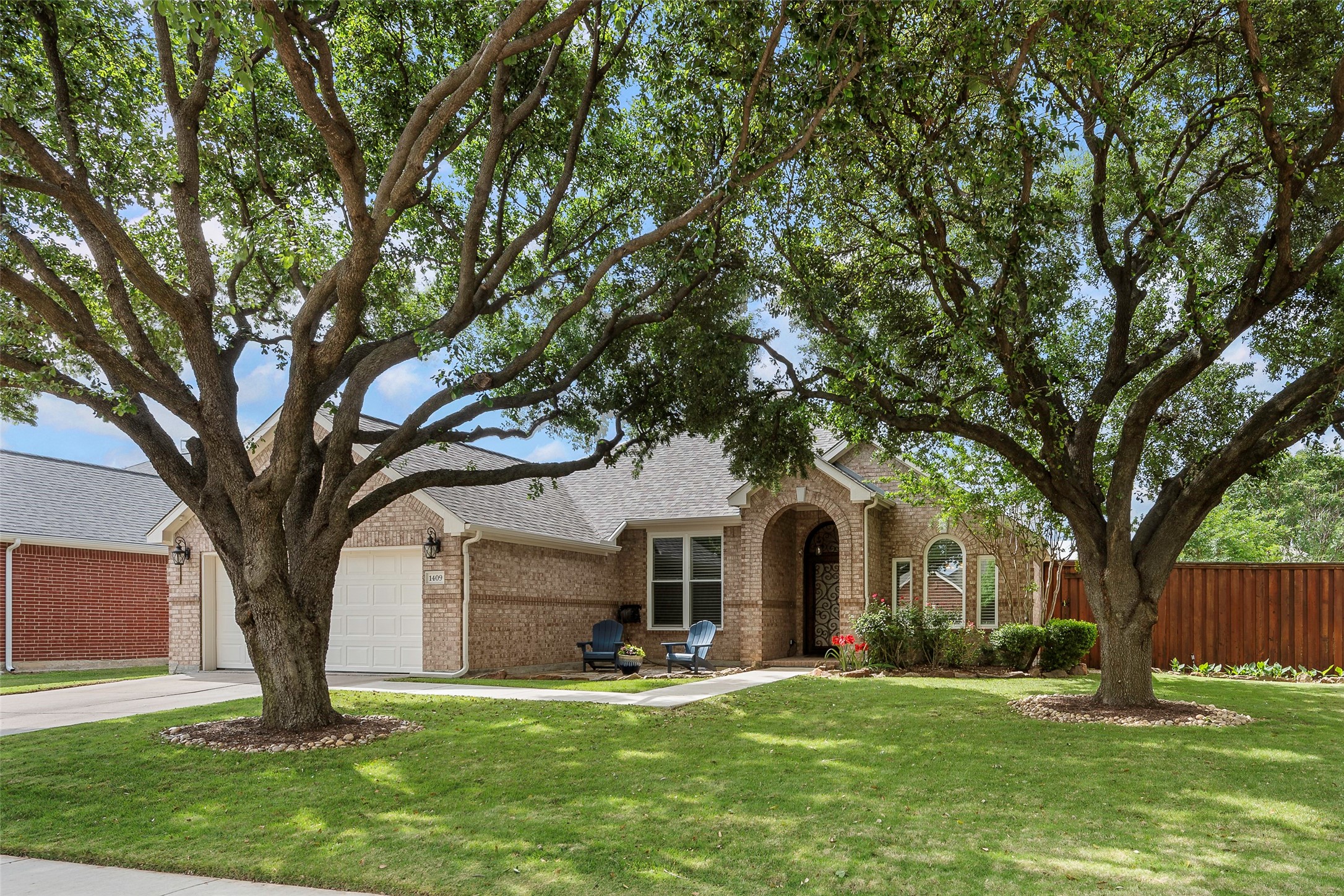 1409 Old Oak Trail Flower Mound TX 75028