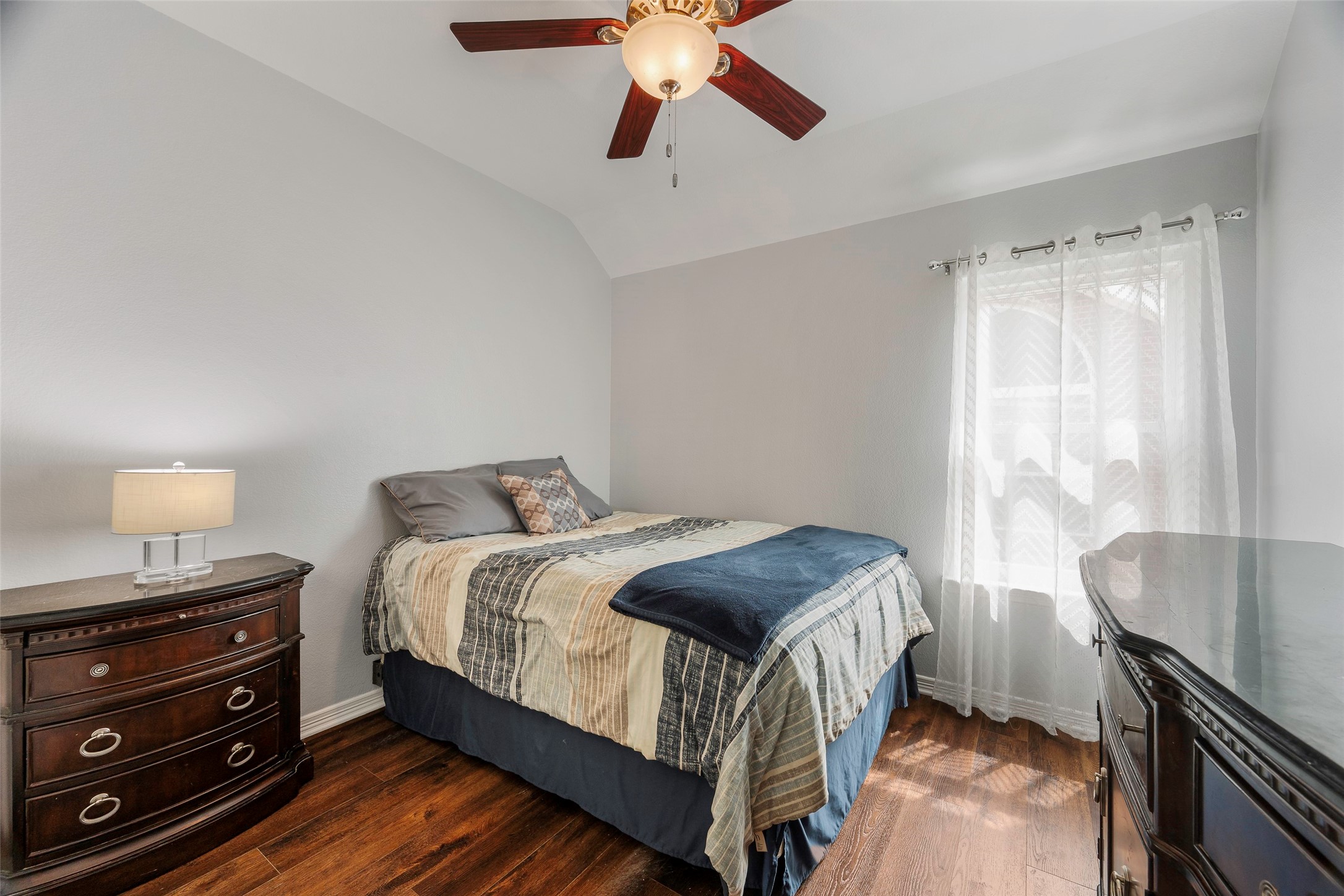 1409 Old Oak Trail Flower Mound TX 75028