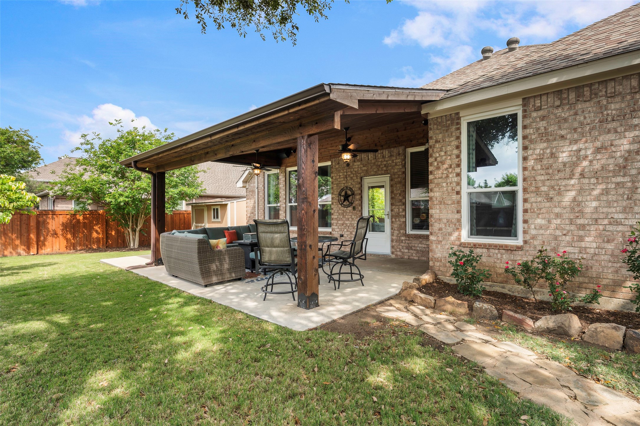 1409 Old Oak Trail Flower Mound TX 75028