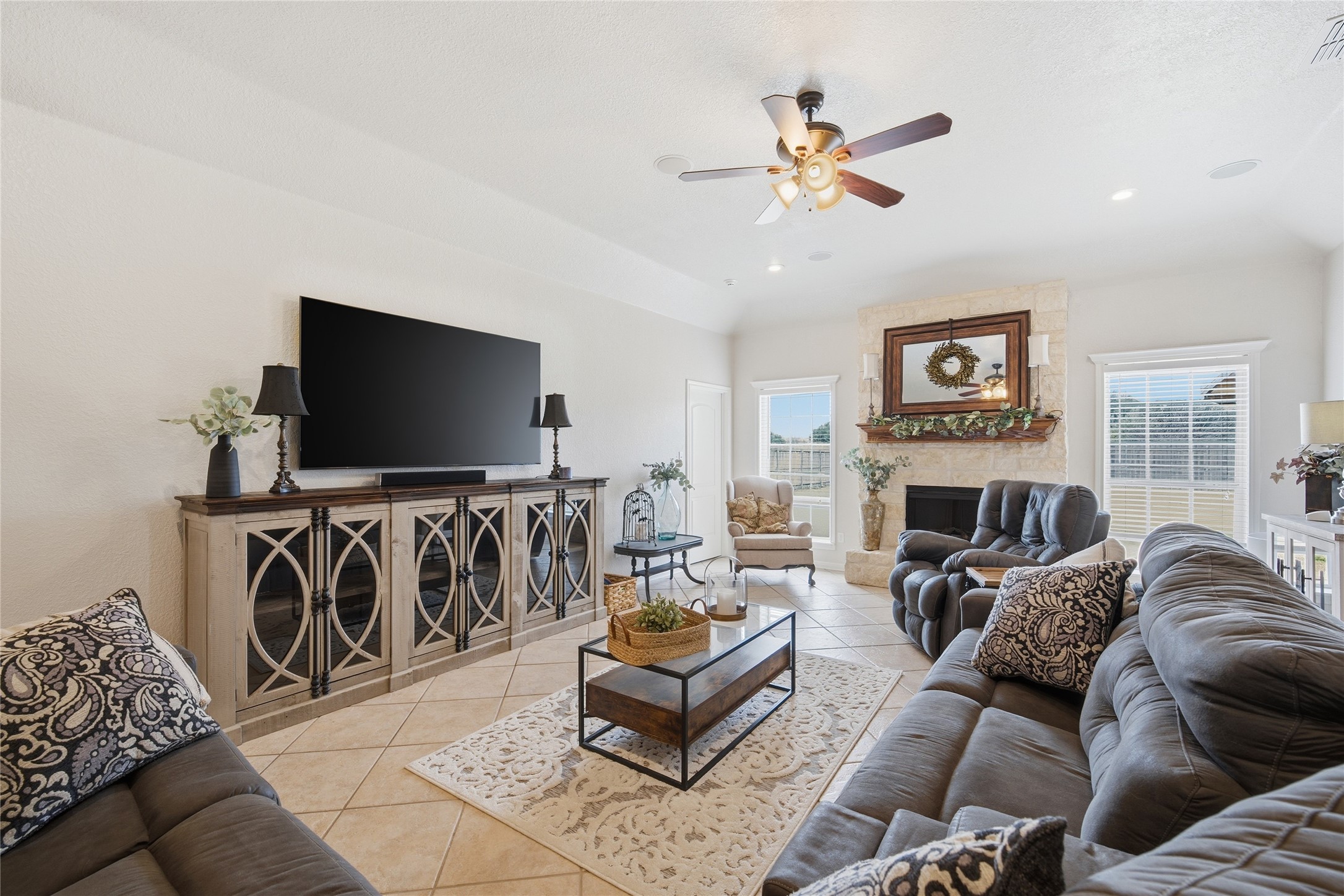 912 Queen Elizabeth Drive Waco TX 76657
