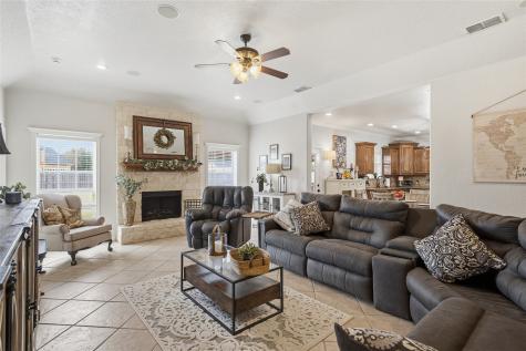 912 Queen Elizabeth Drive Waco TX 76657