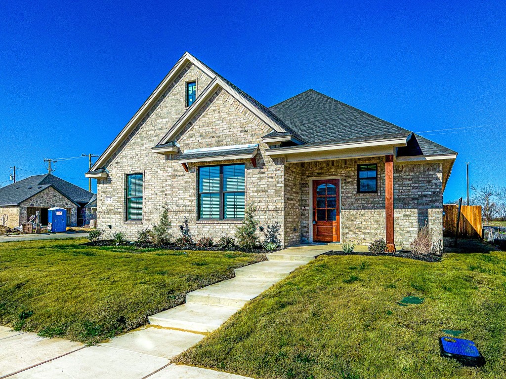 112 Randal Row Corsicana TX 75110