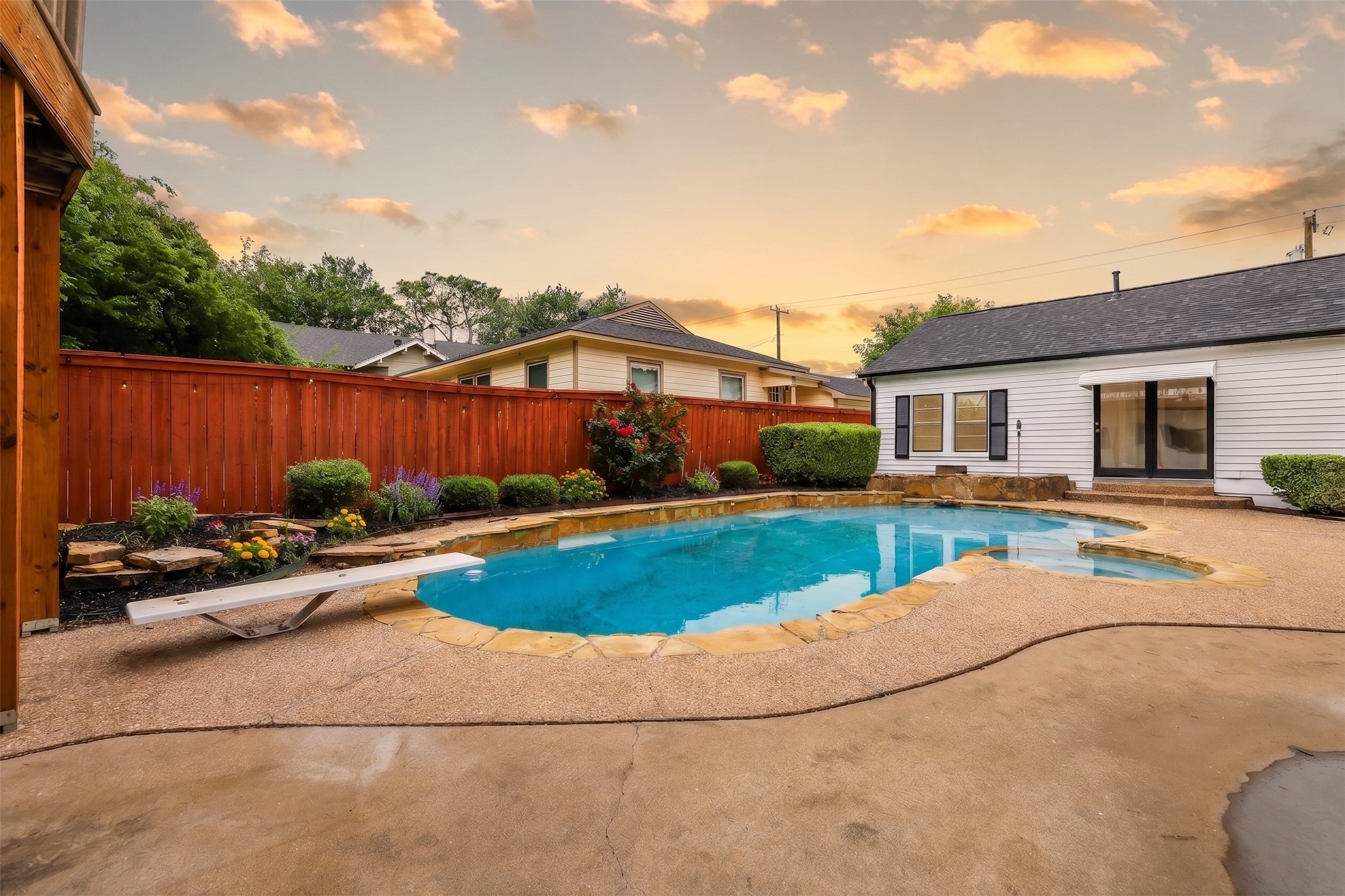 1109 E Lamar Street Sherman TX 75090