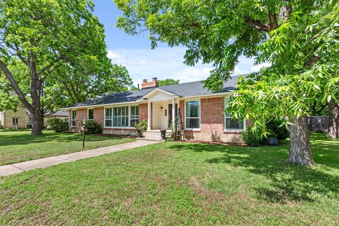 219 N 30th Street Waco TX 76710
