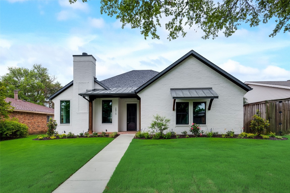 2810 Esquire Lane Garland TX 75044