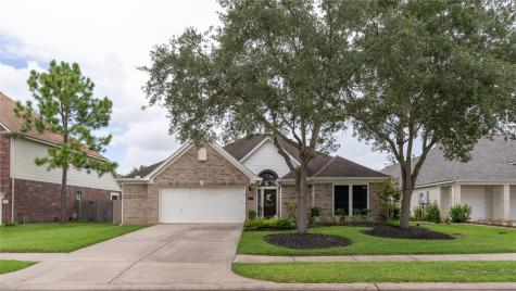 2123 Lakewind Lane League City TX 77573