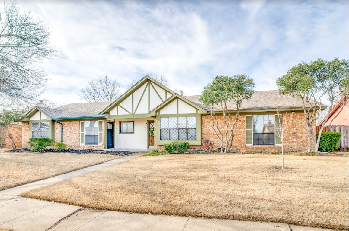 304 Shea Street Garland TX 75040