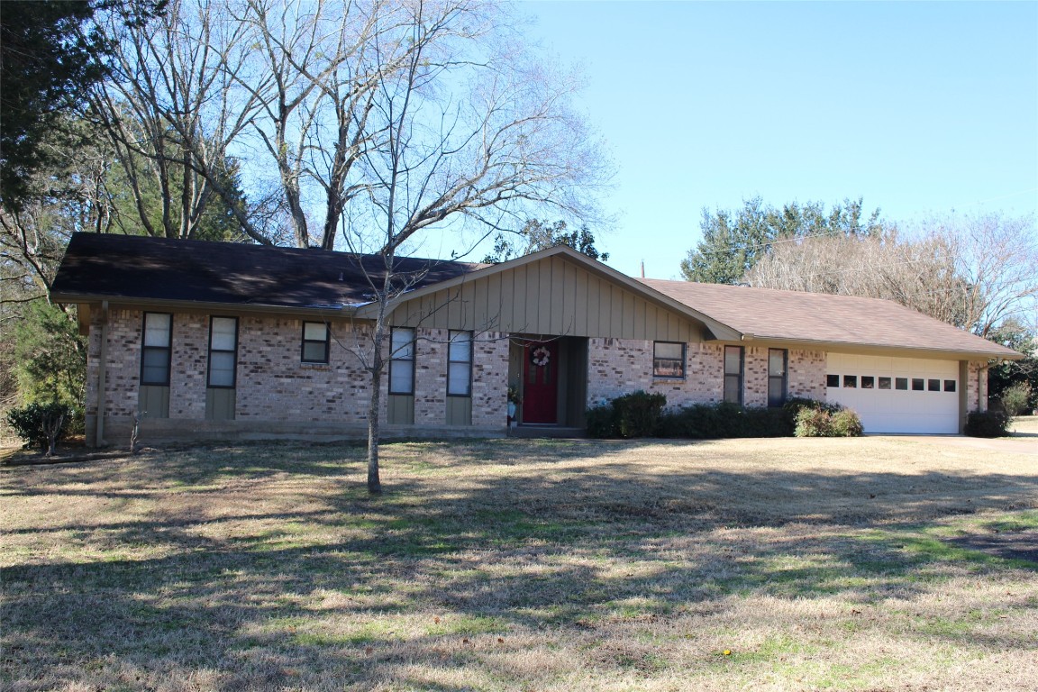 811 Canary Lane Fairfield TX 75840