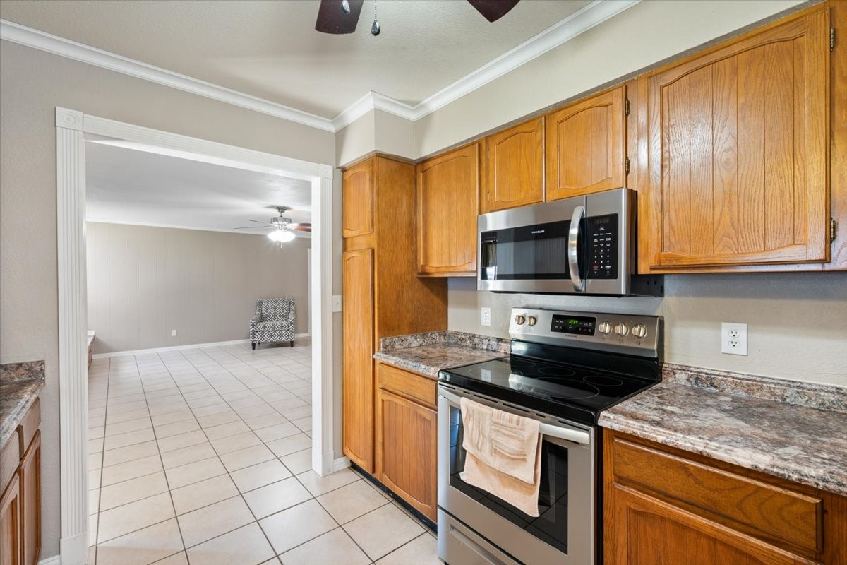 4011 Mountain Vista Drive Granbury TX 76048