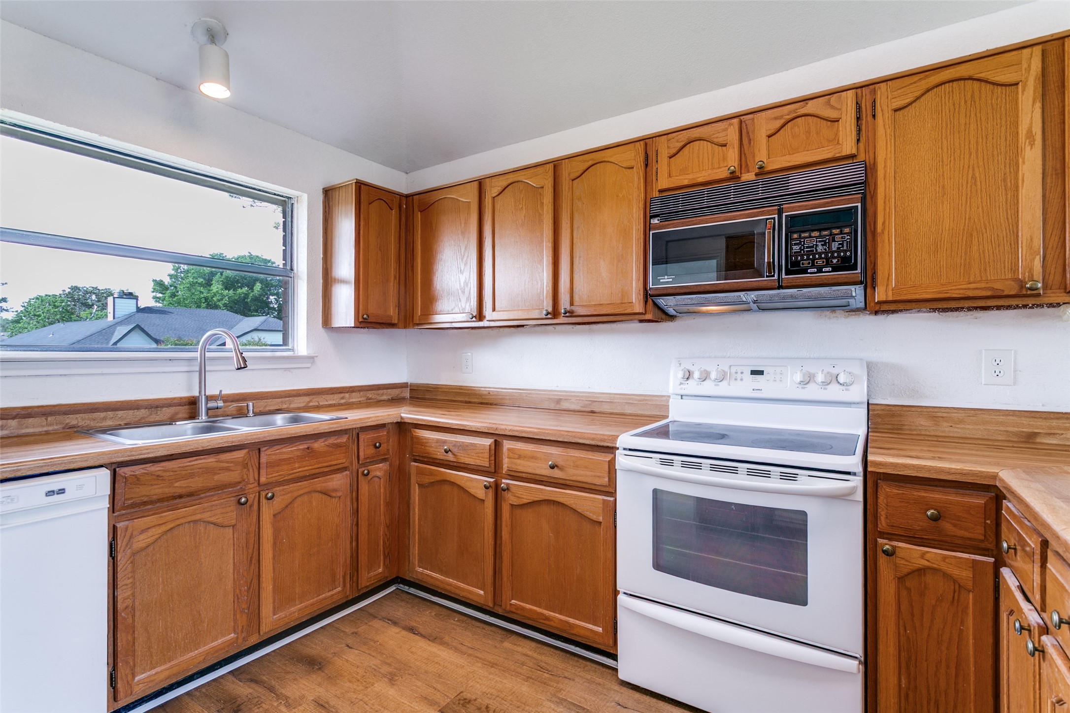 648 Coats Street Coppell TX 75019