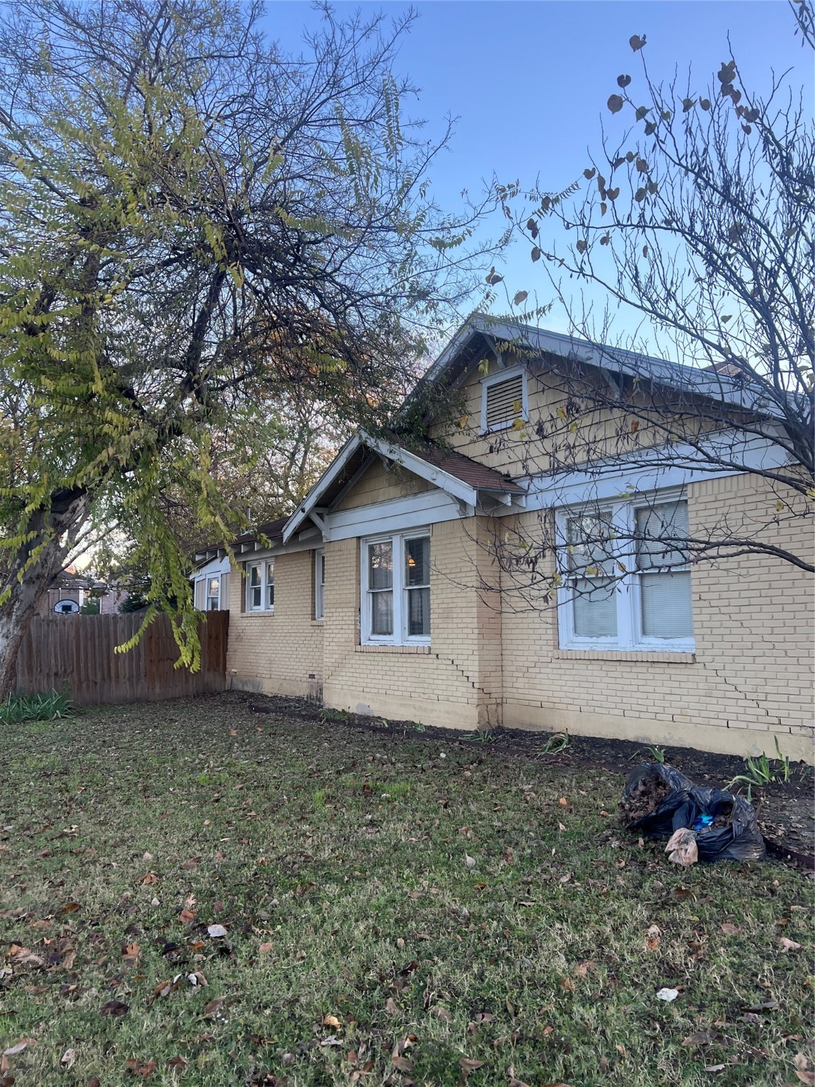 6107 Richmond Avenue Dallas TX 75214