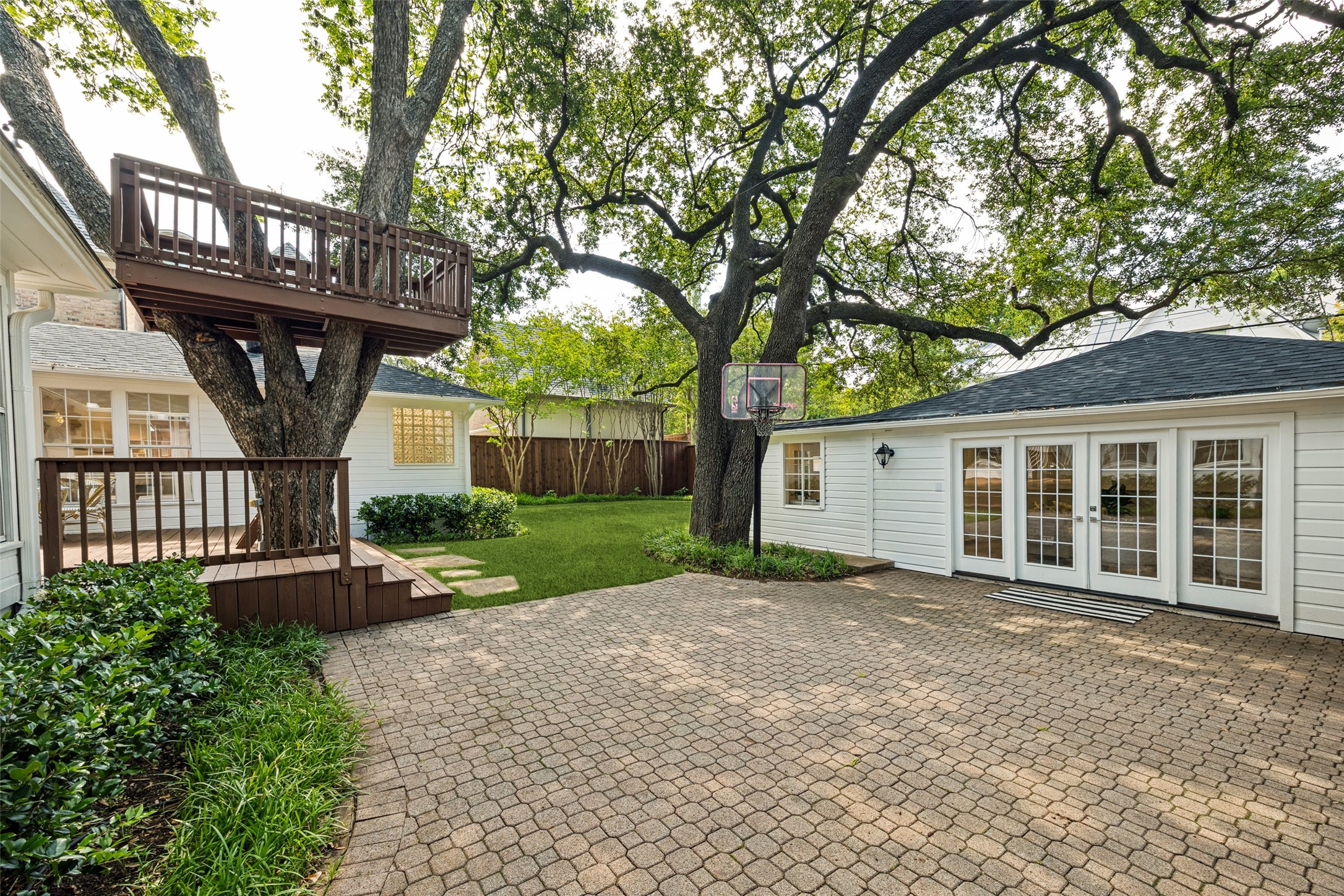3301 Villanova Street University Park TX 75225