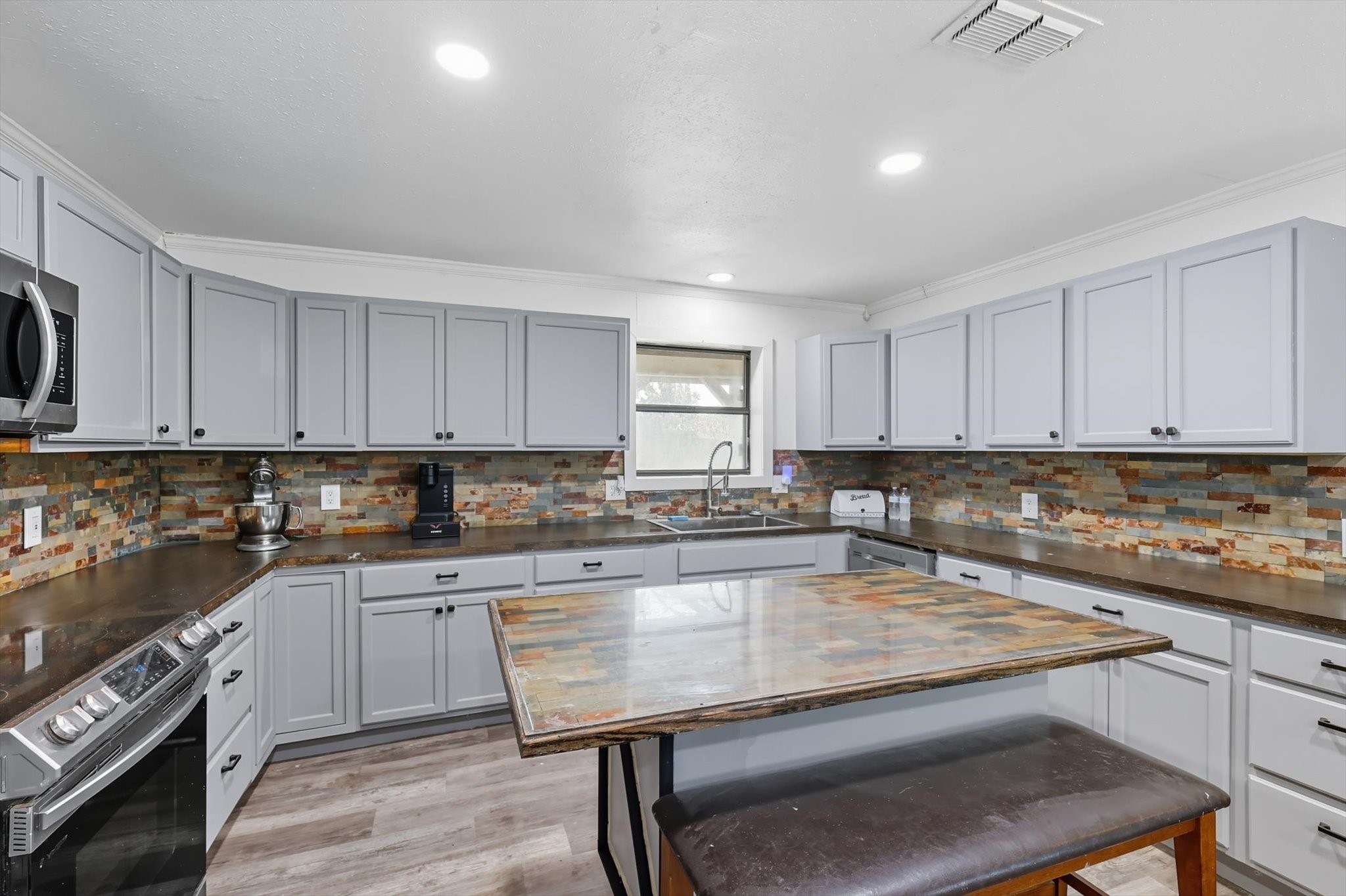 1118 Private Road 425 Whitewright TX 75491
