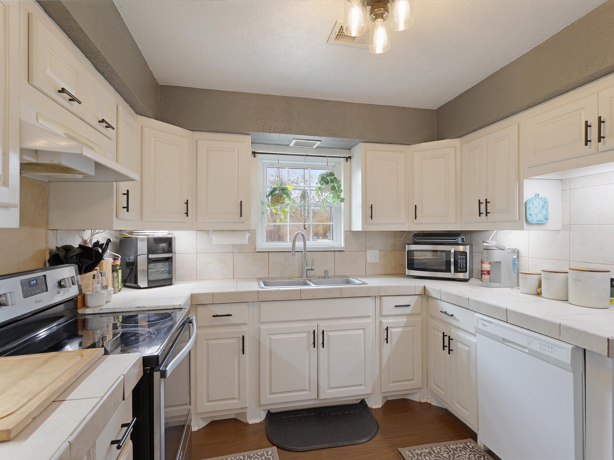 309 S Water Street Savoy TX 75479