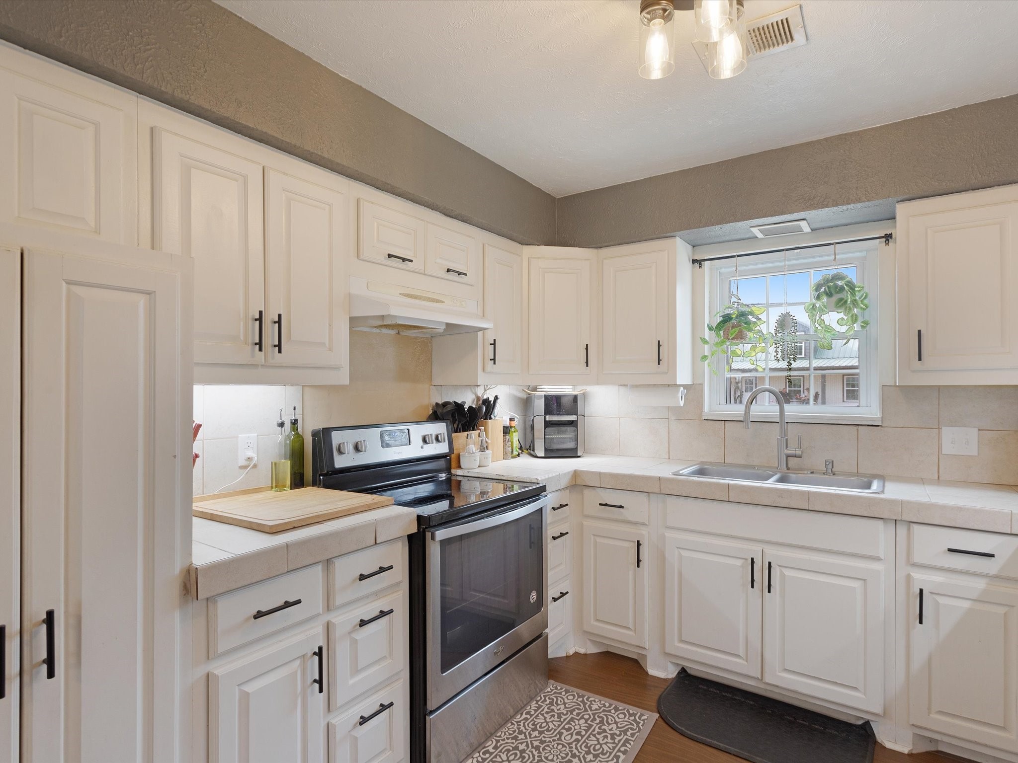 309 S Water Street Savoy TX 75479