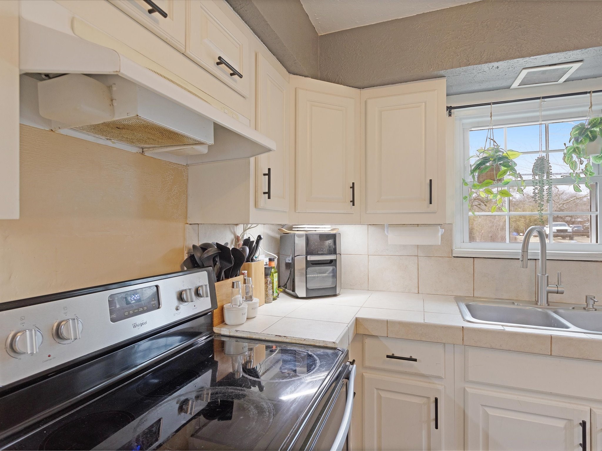 309 S Water Street Savoy TX 75479