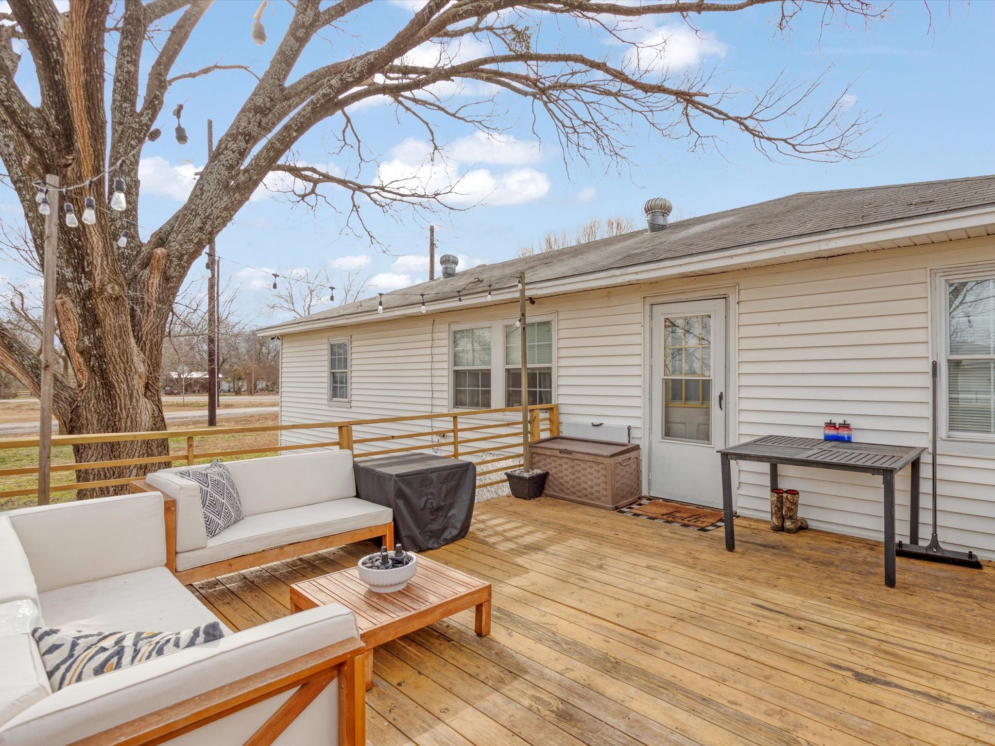 309 S Water Street Savoy TX 75479