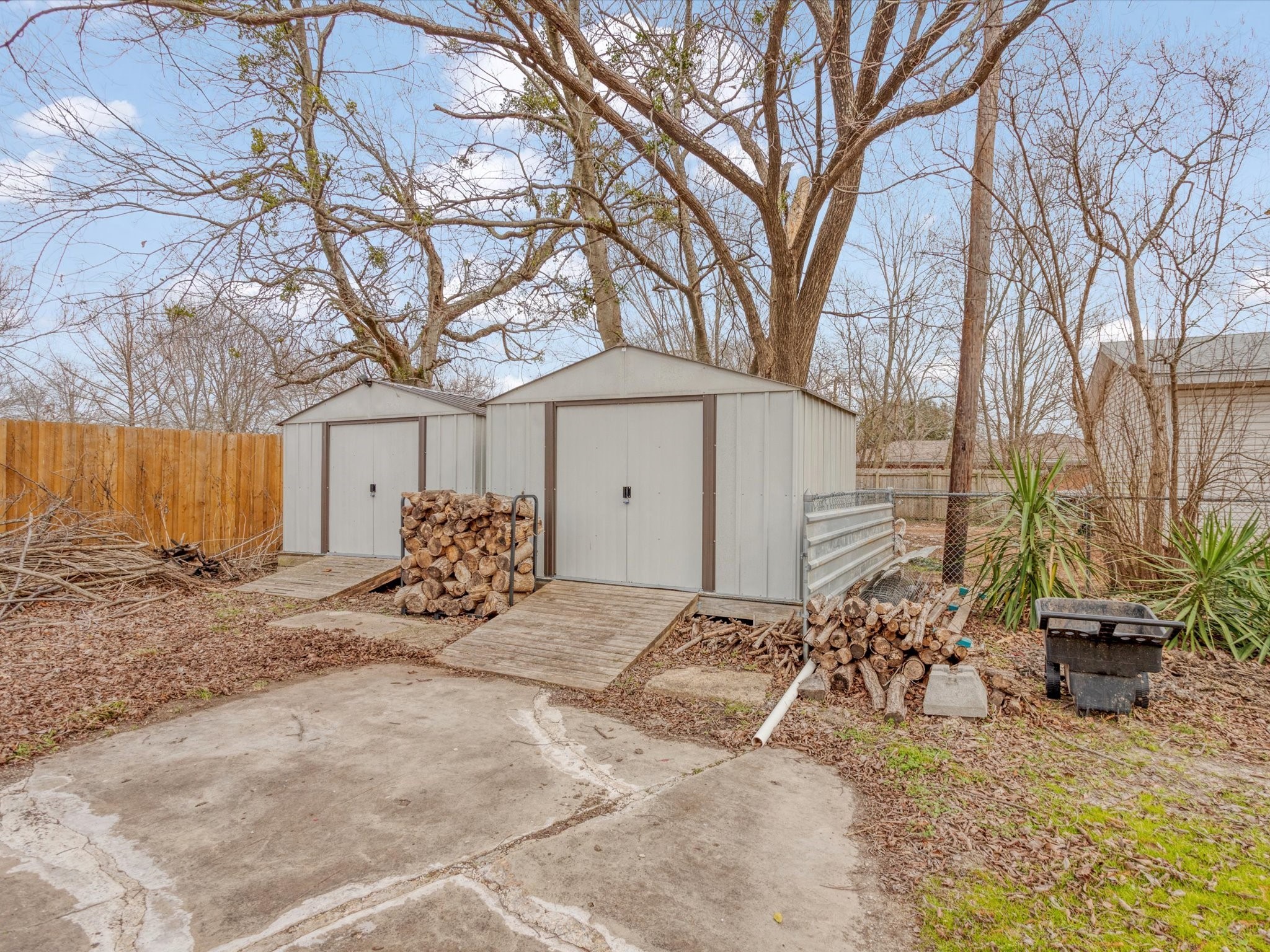 309 S Water Street Savoy TX 75479