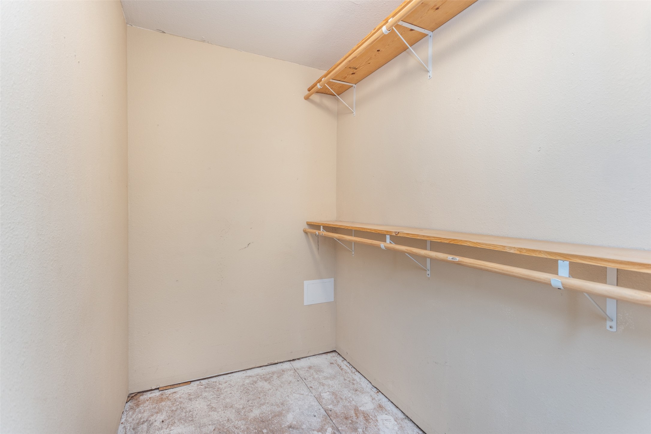 208 S Howeth Street Gainesville TX 76240
