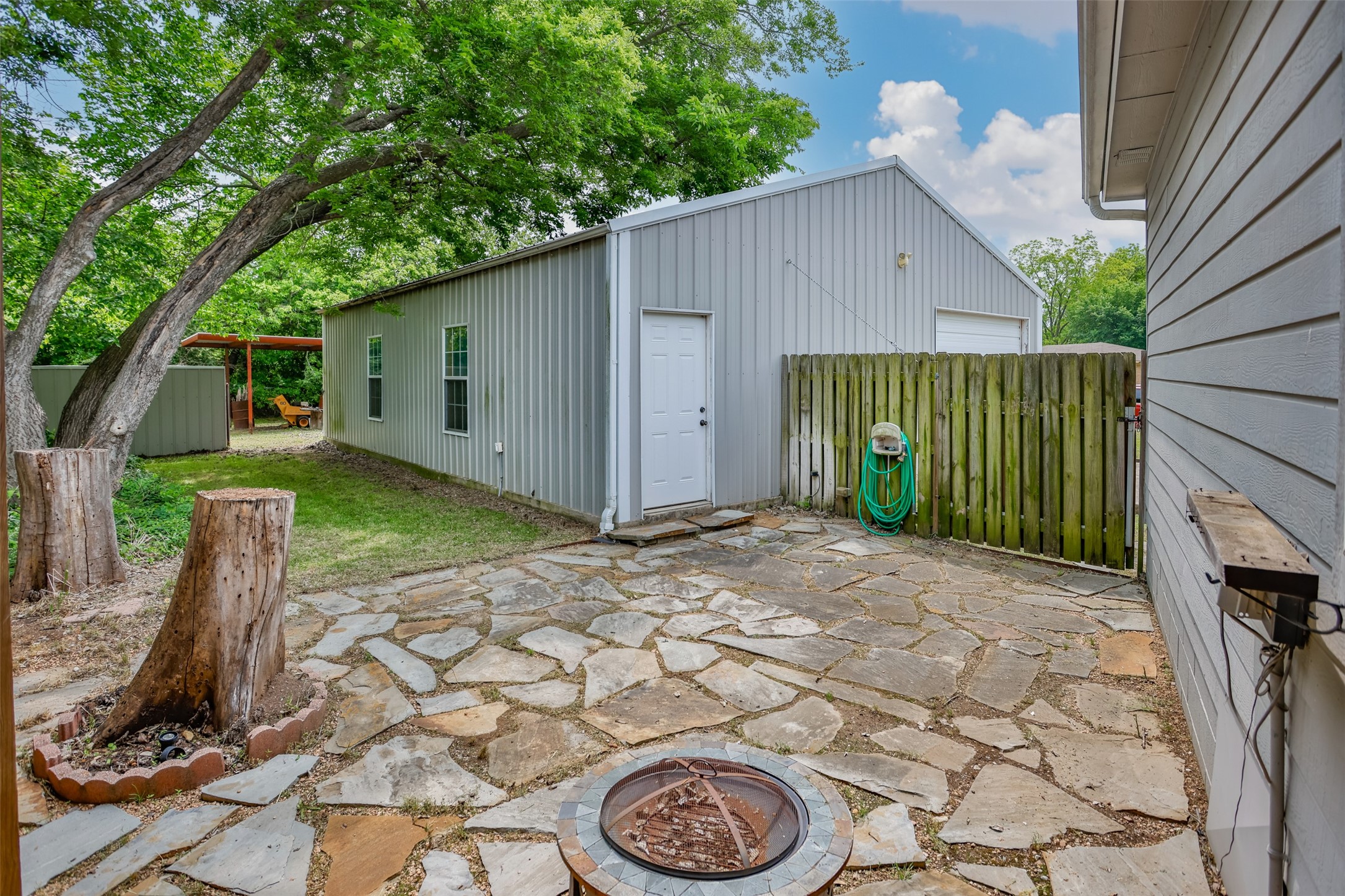 208 S Howeth Street Gainesville TX 76240