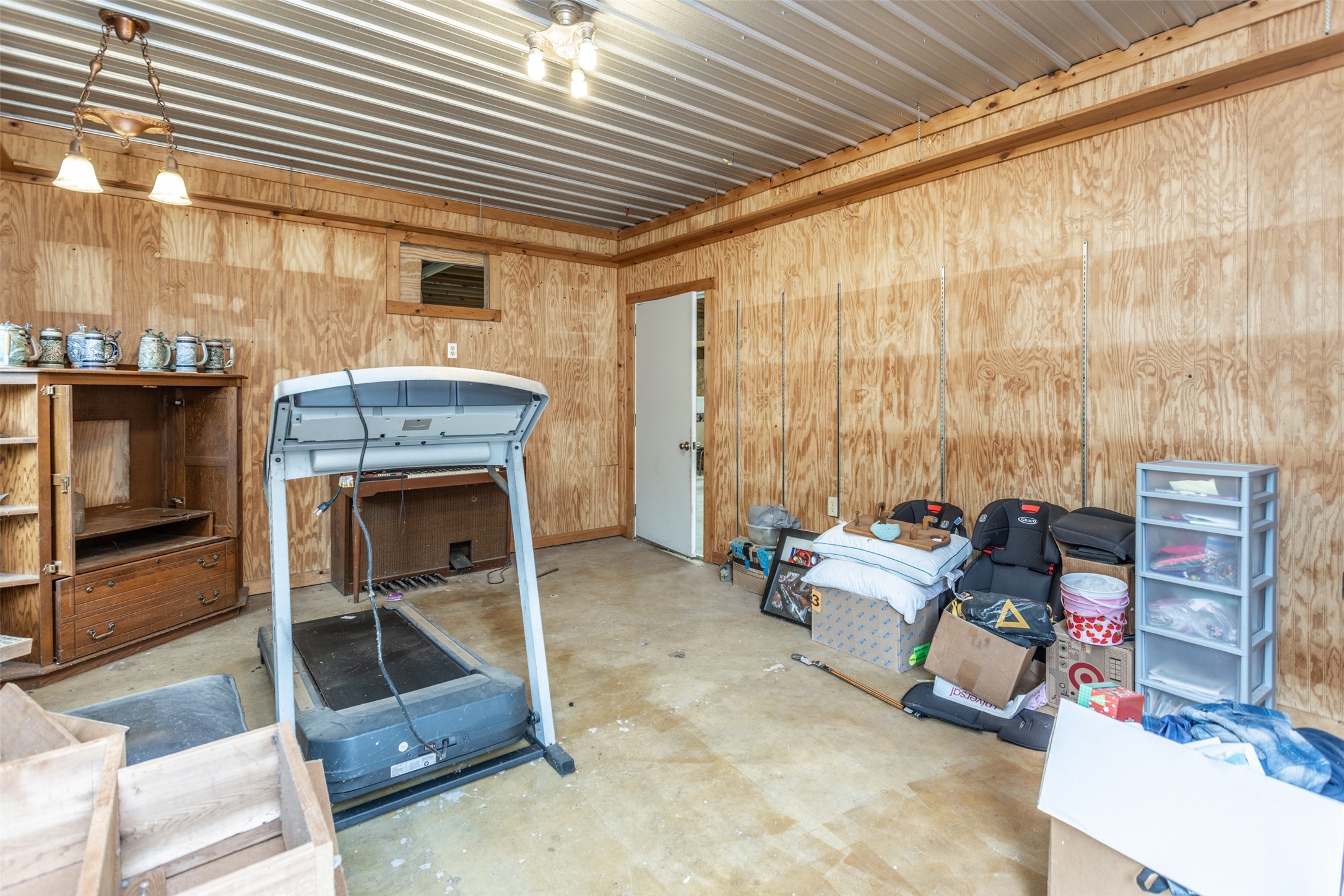208 S Howeth Street Gainesville TX 76240