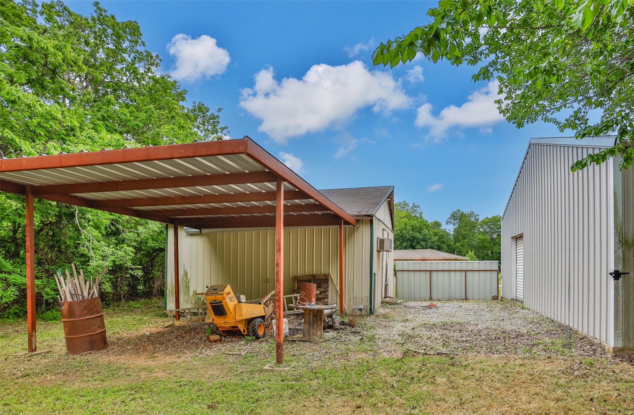 208 S Howeth Street Gainesville TX 76240