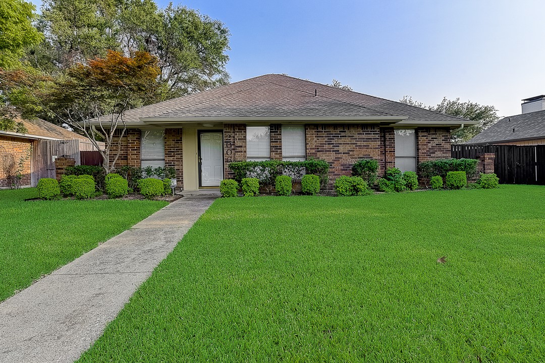 2006 Espinosa Drive Carrollton TX 75010