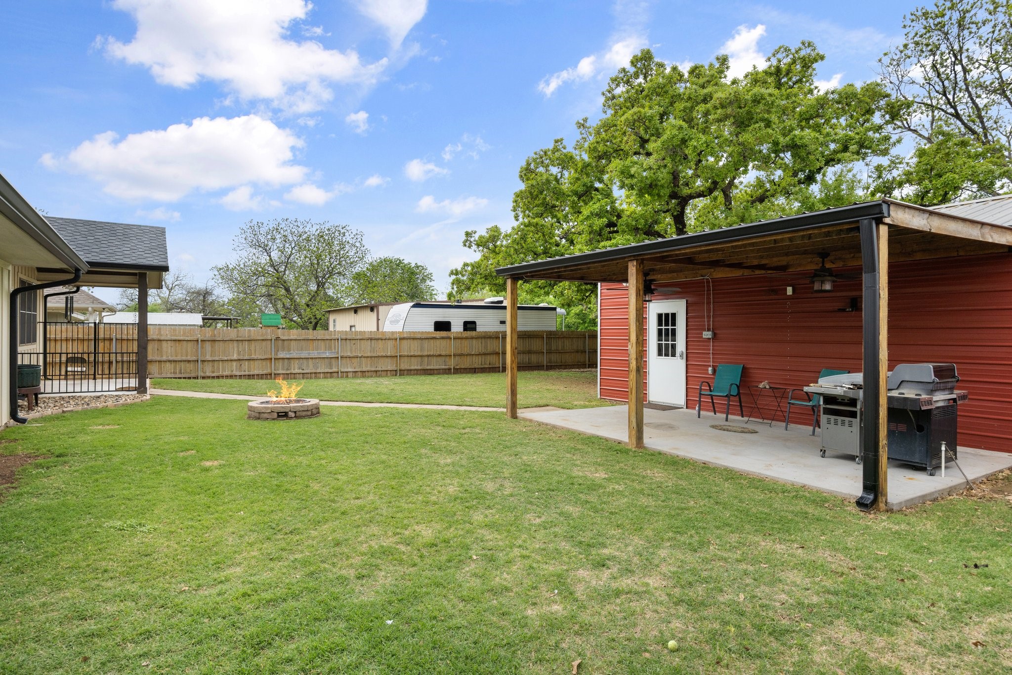 208 N Oak Lane Tolar TX 76476