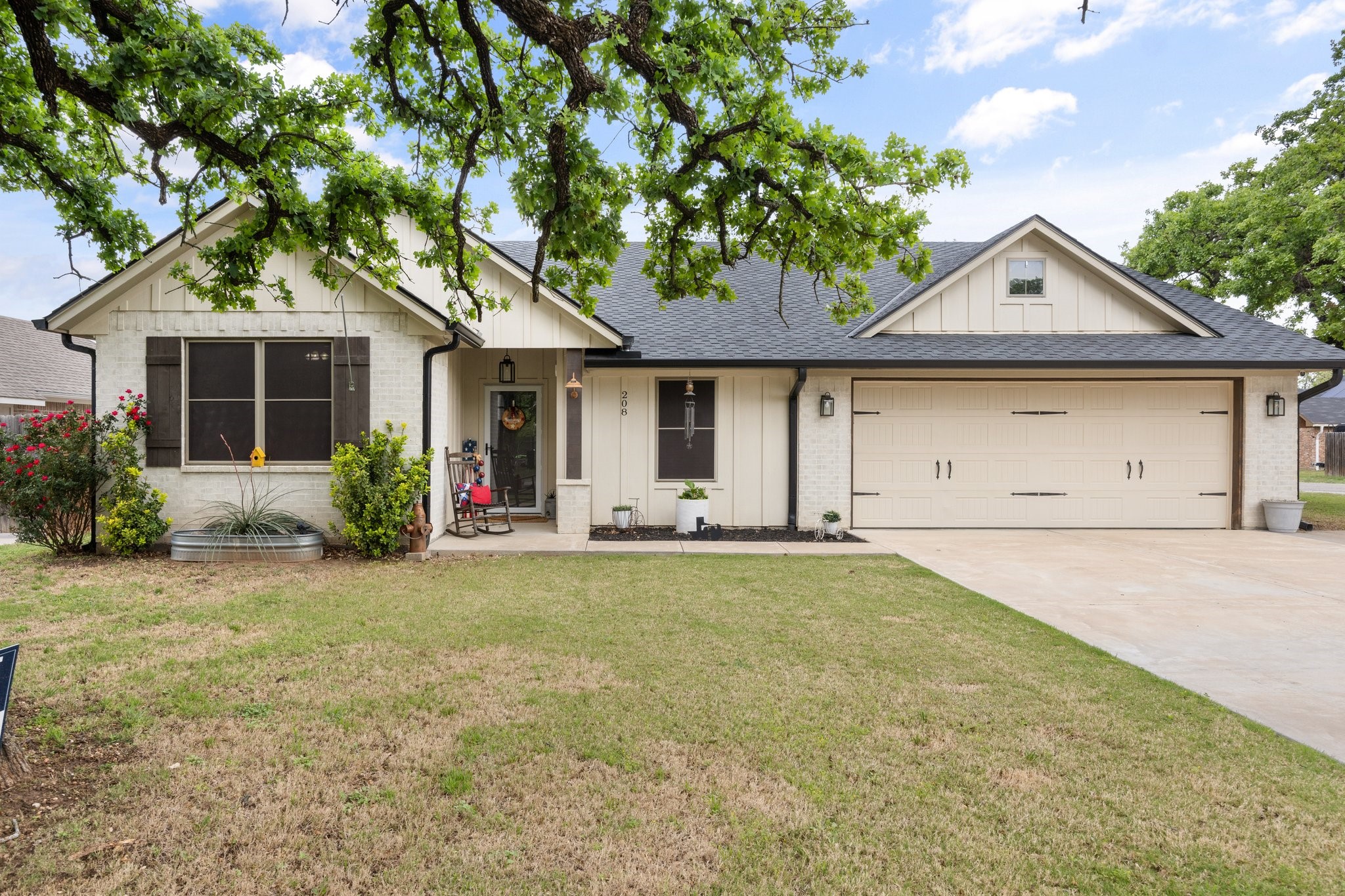 208 N Oak Lane Tolar TX 76476