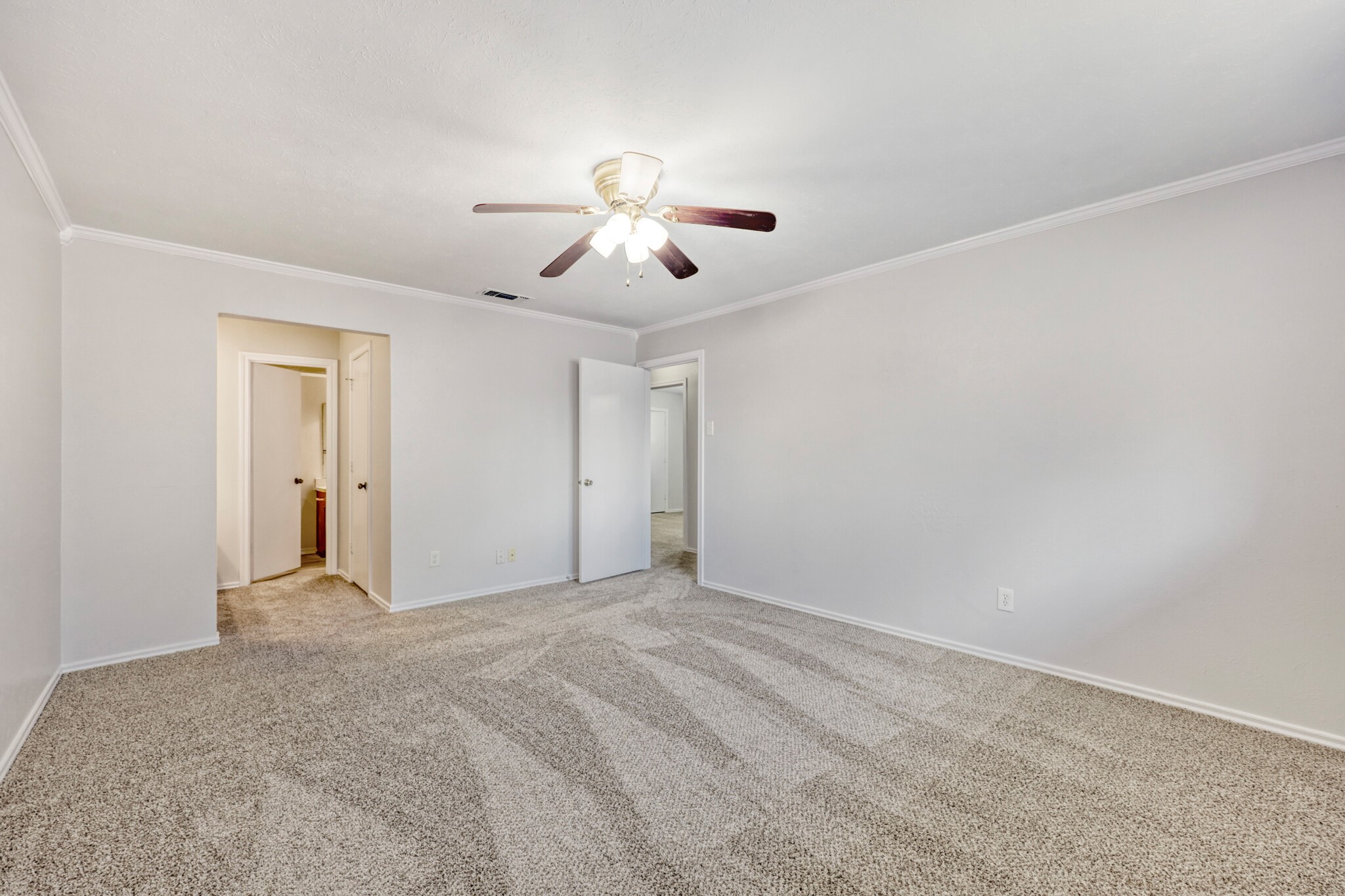 200 Connie Drive Desoto TX 75115