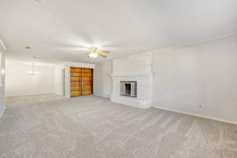 200 Connie Drive Desoto TX 75115
