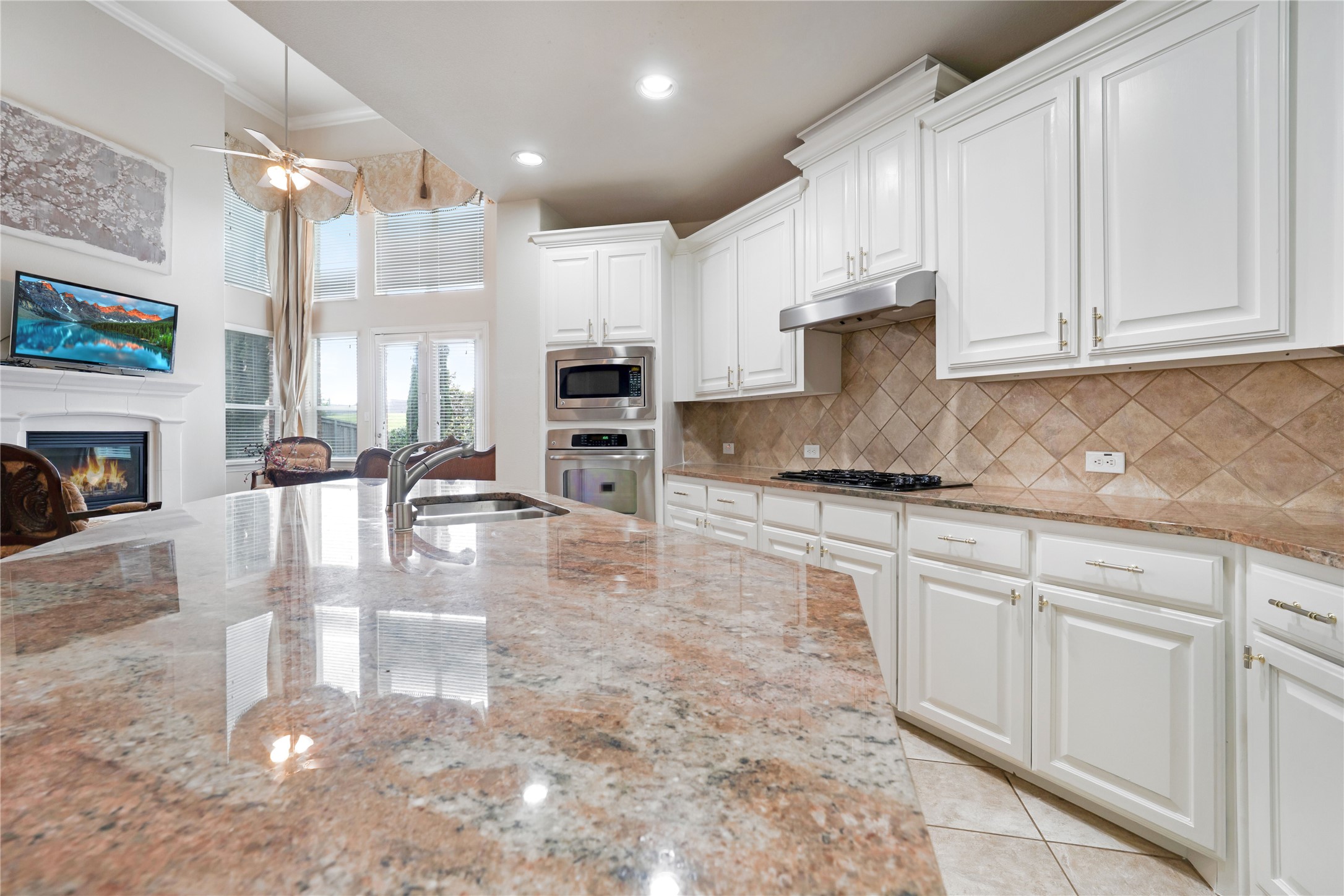 8316 Lindsay Gardens The Colony TX 75056