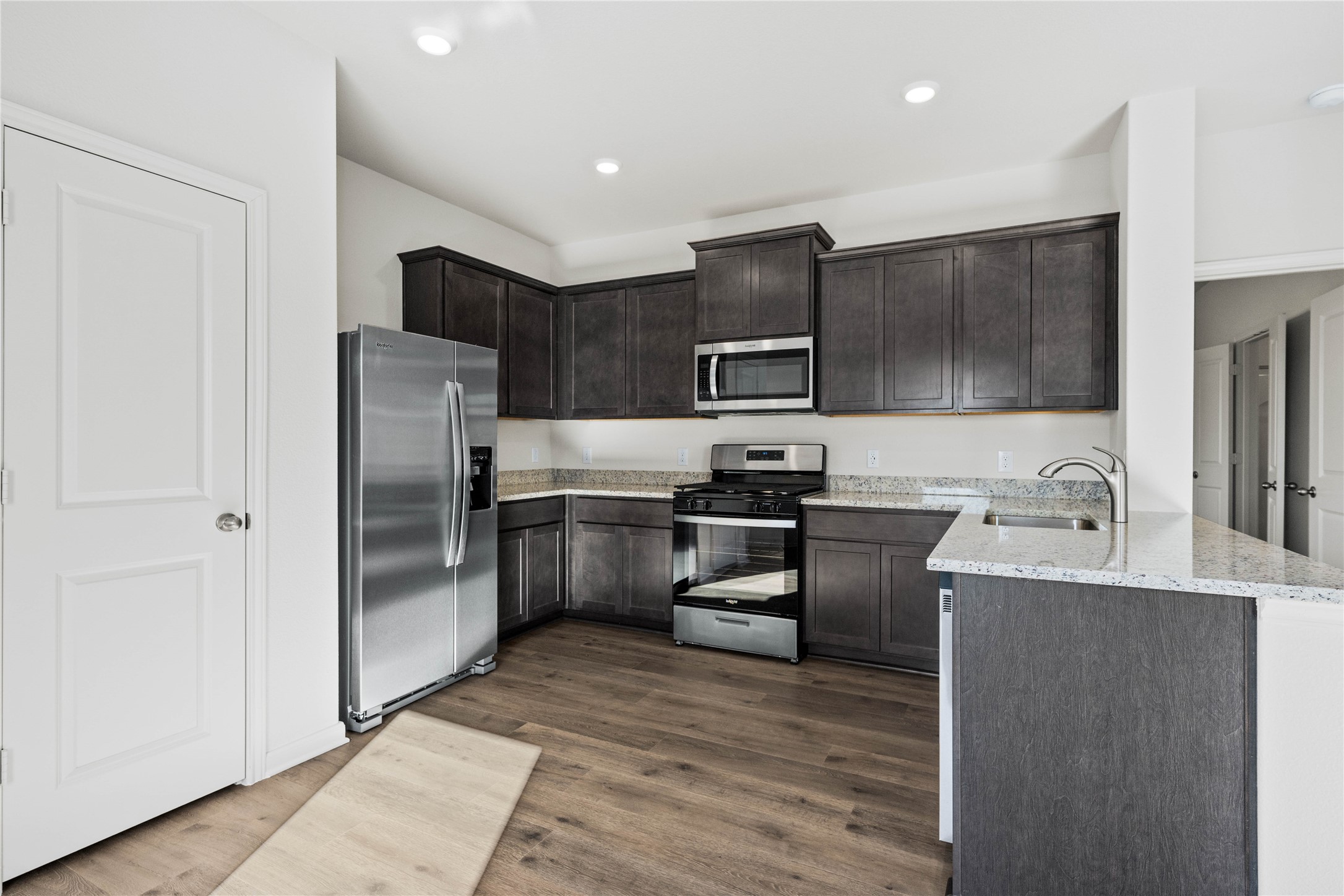 8425 White Wolf Trail Ponder TX 76259