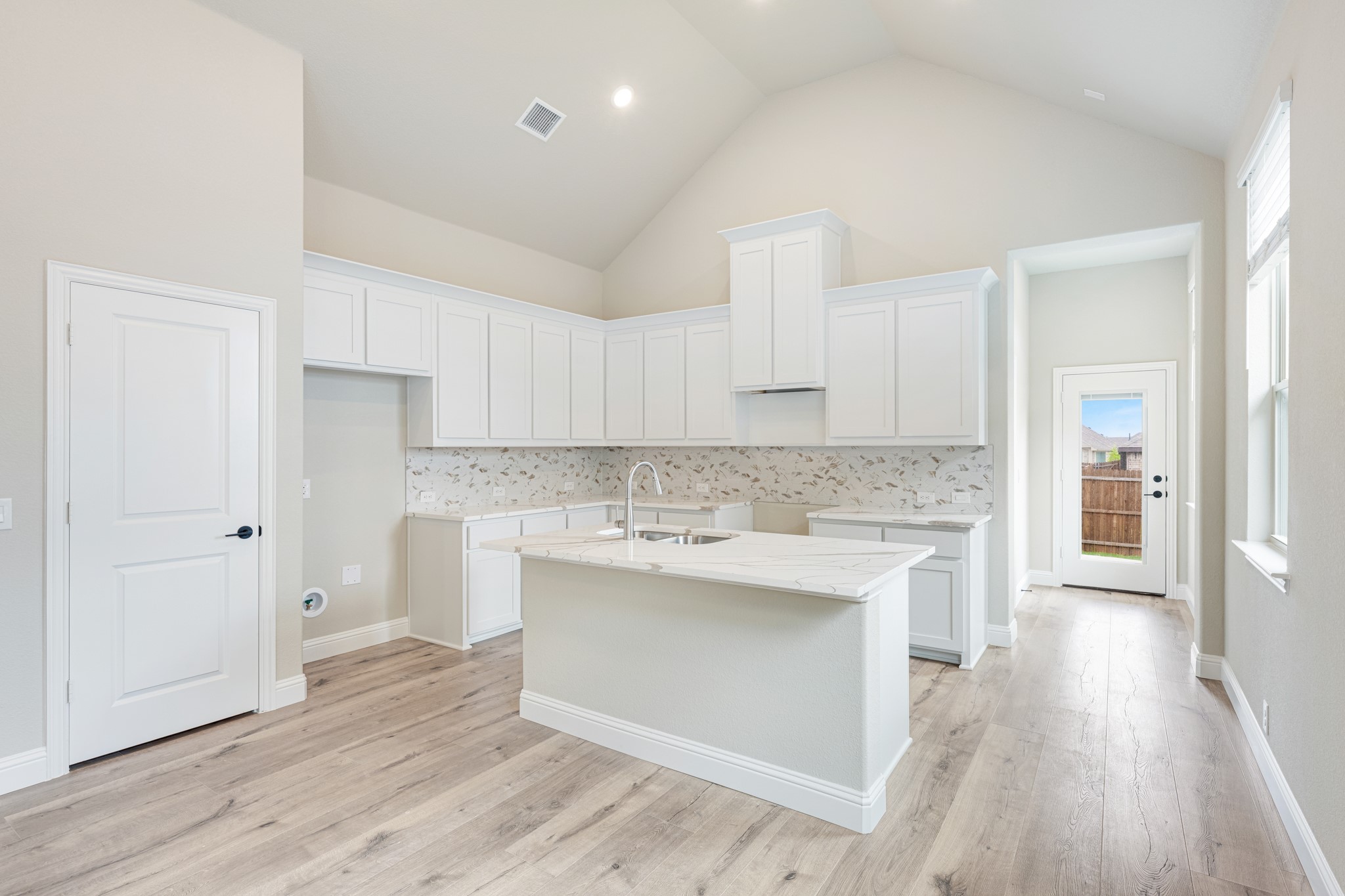 1017 River Oaks Drive Godley TX 76044
