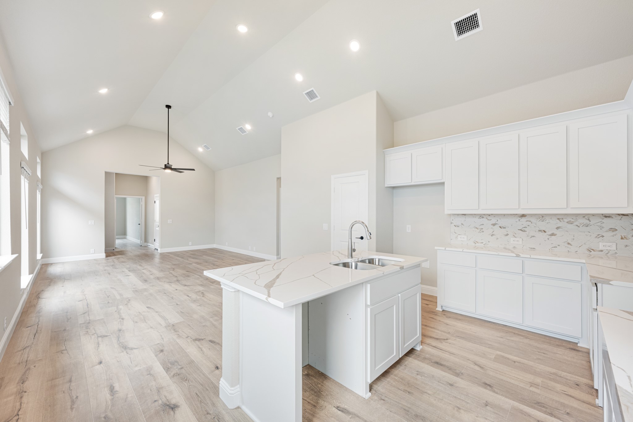 1017 River Oaks Drive Godley TX 76044