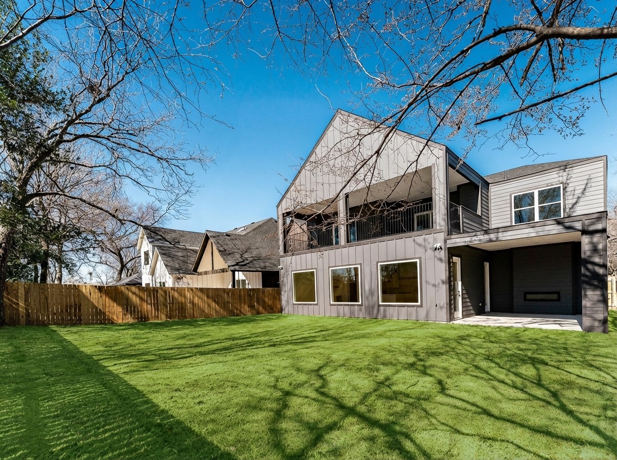 2706 Valentine Street Dallas TX 75215
