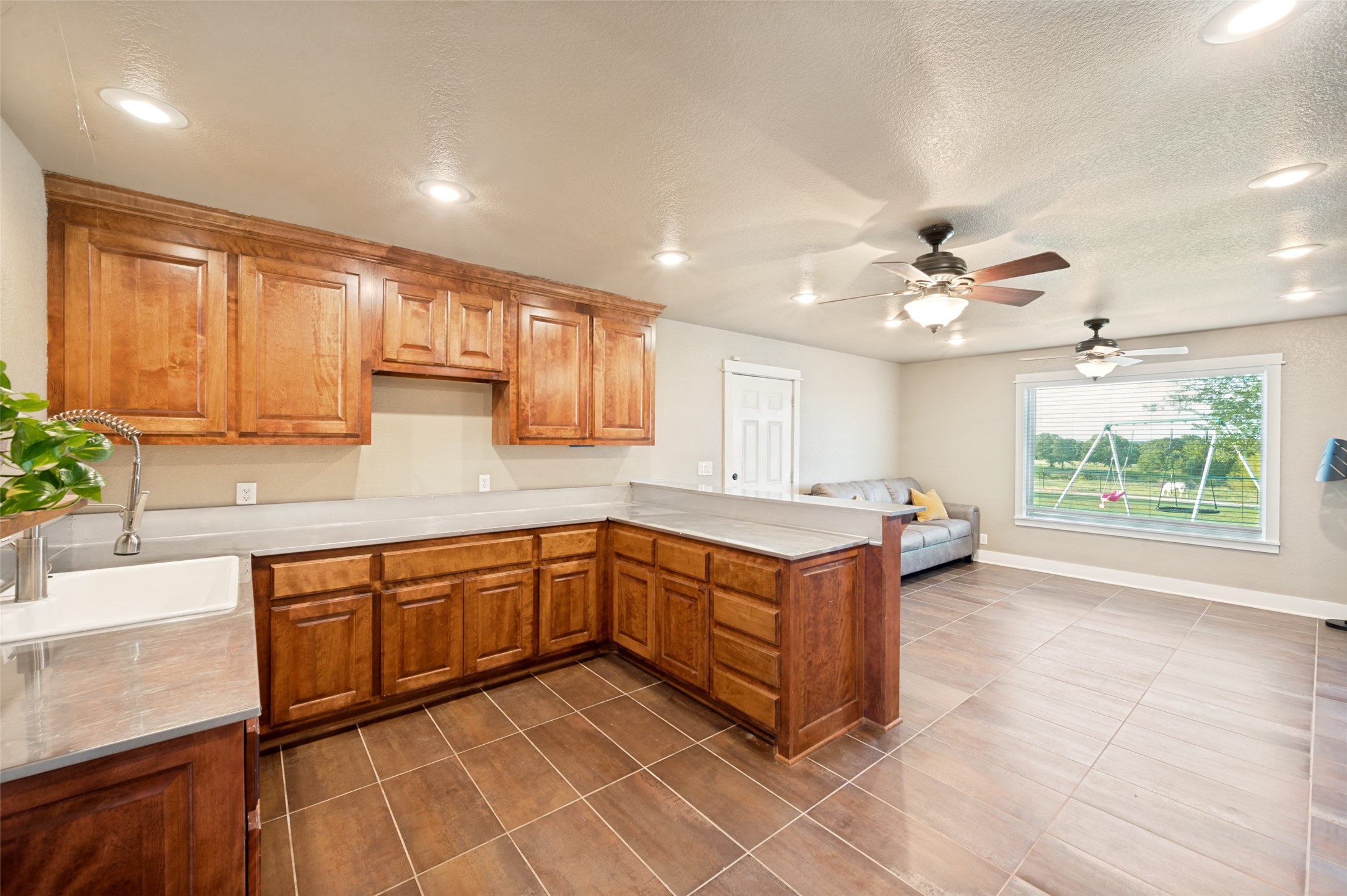 2932 S Johnson Loop Montague TX 76251