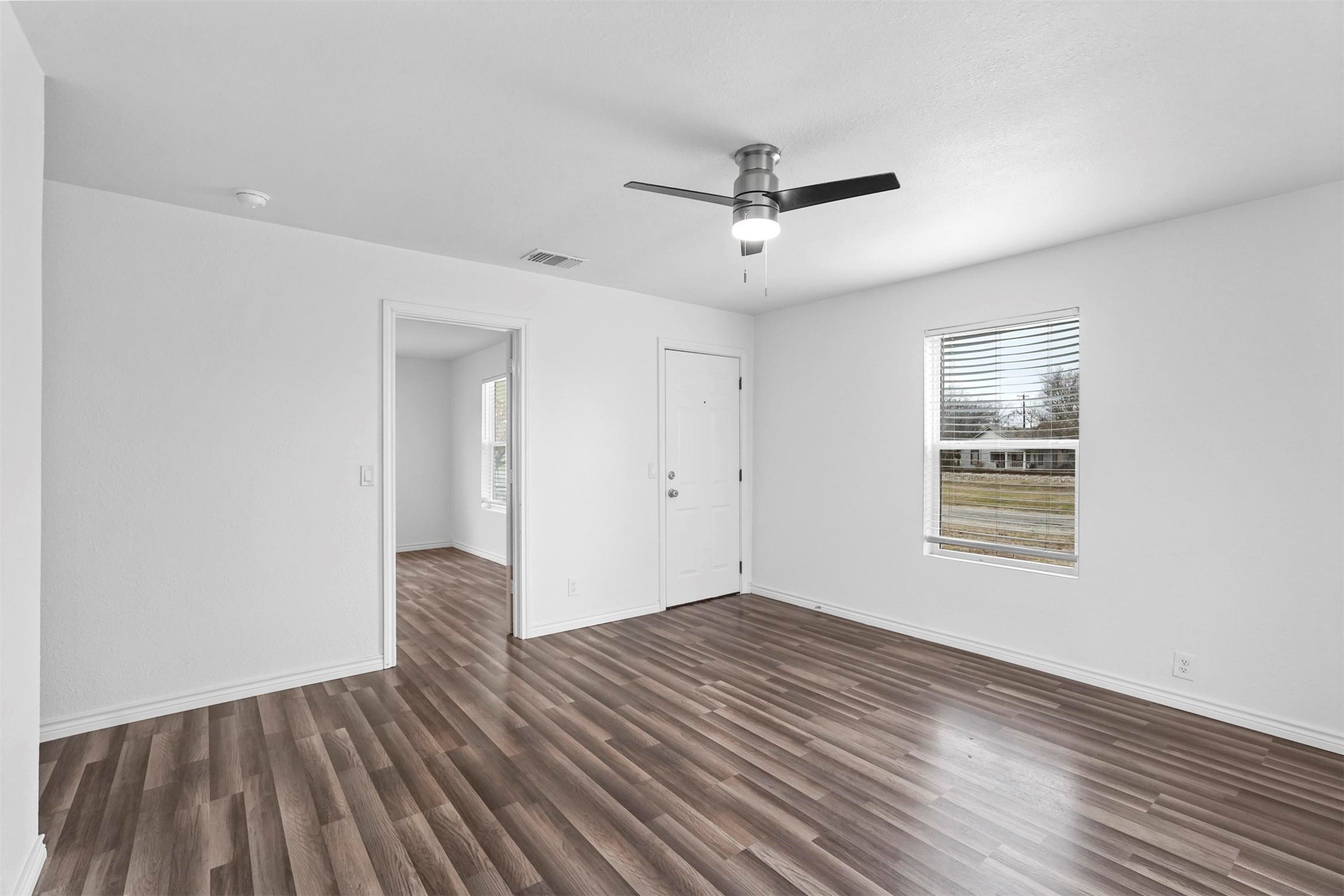 407 N Carter Howe TX 75459