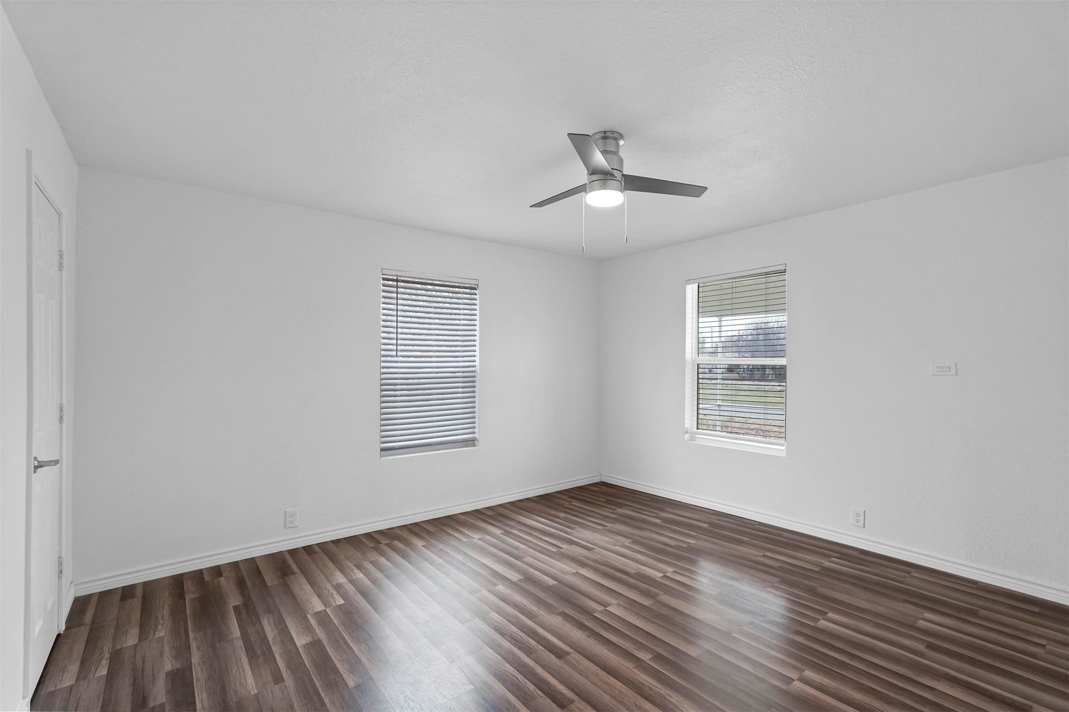 407 N Carter Howe TX 75459