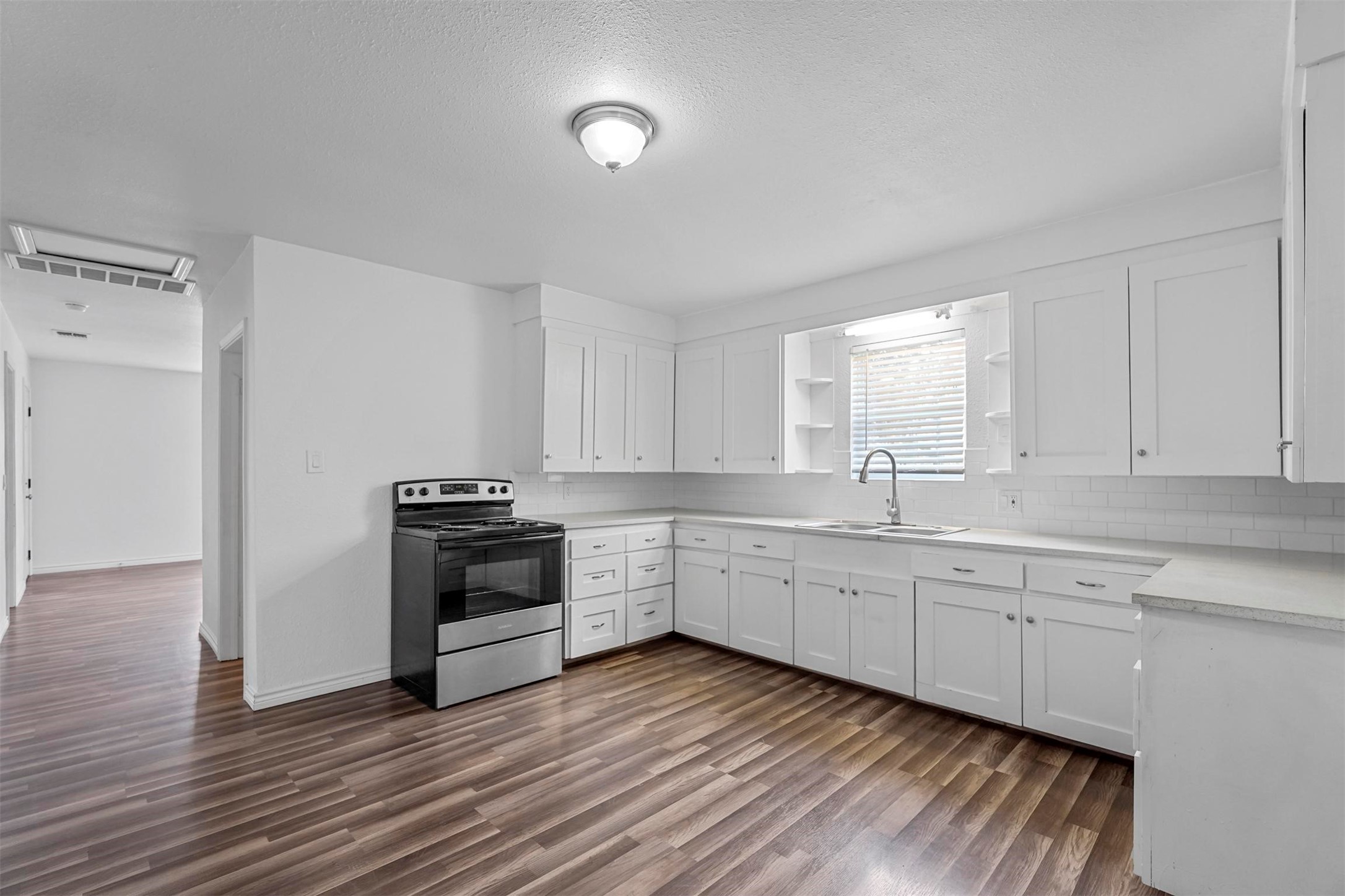 407 N Carter Howe TX 75459