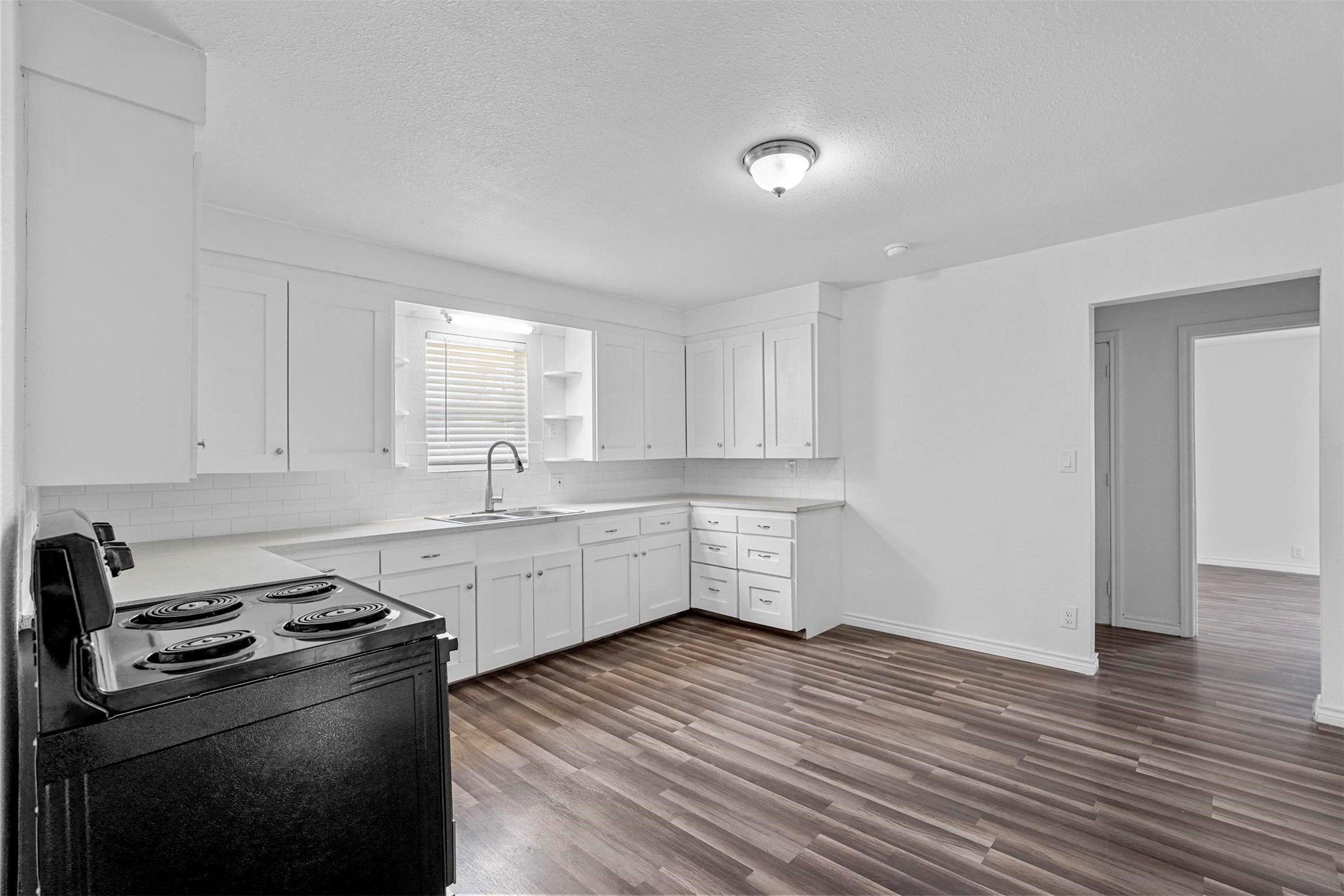 407 N Carter Howe TX 75459