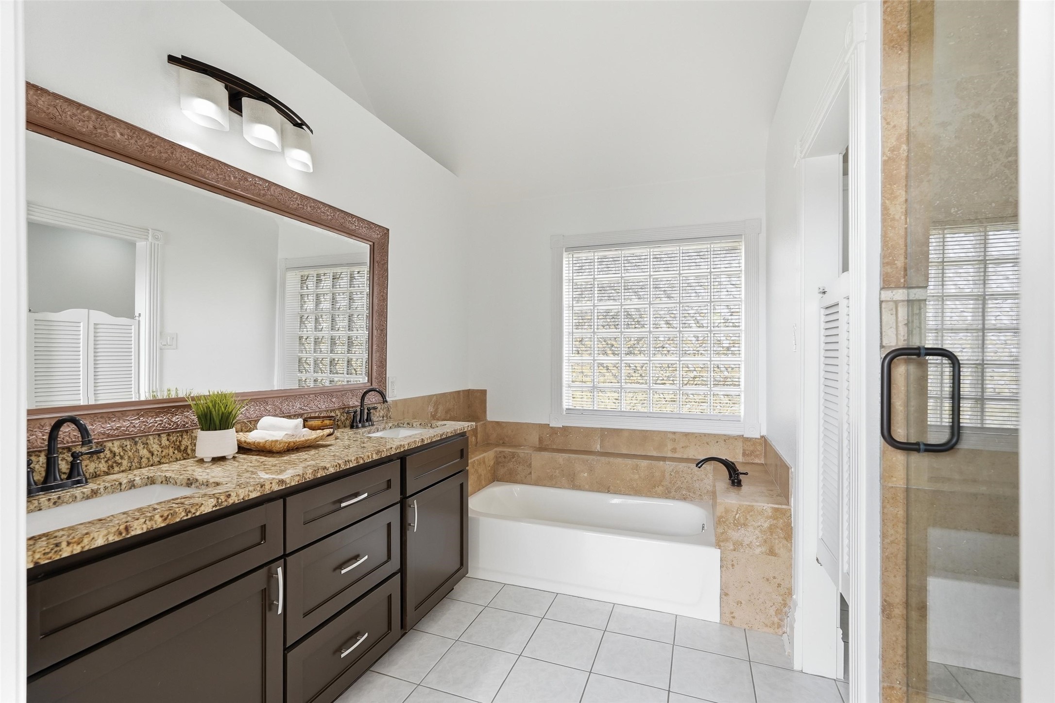 10840 Fm 1895 Kemp TX 75143