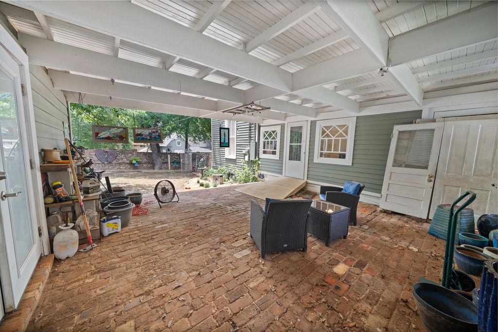 526 W Houston Street Tyler TX 75702
