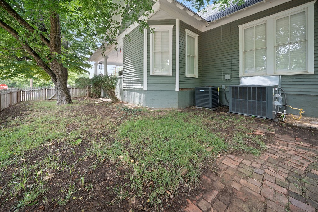 526 W Houston Street Tyler TX 75702
