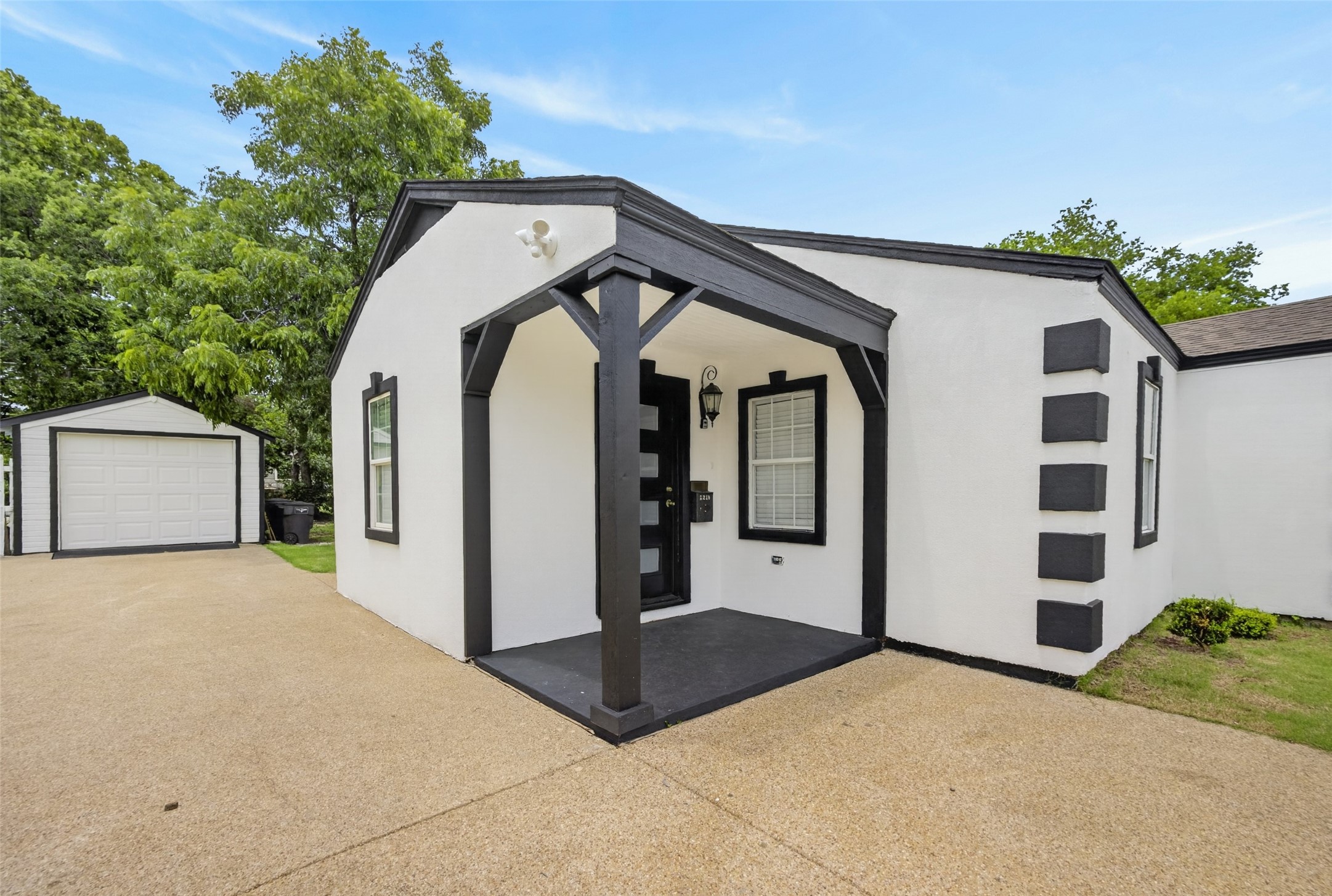 3220 Illinois Avenue Fort Worth TX 76110